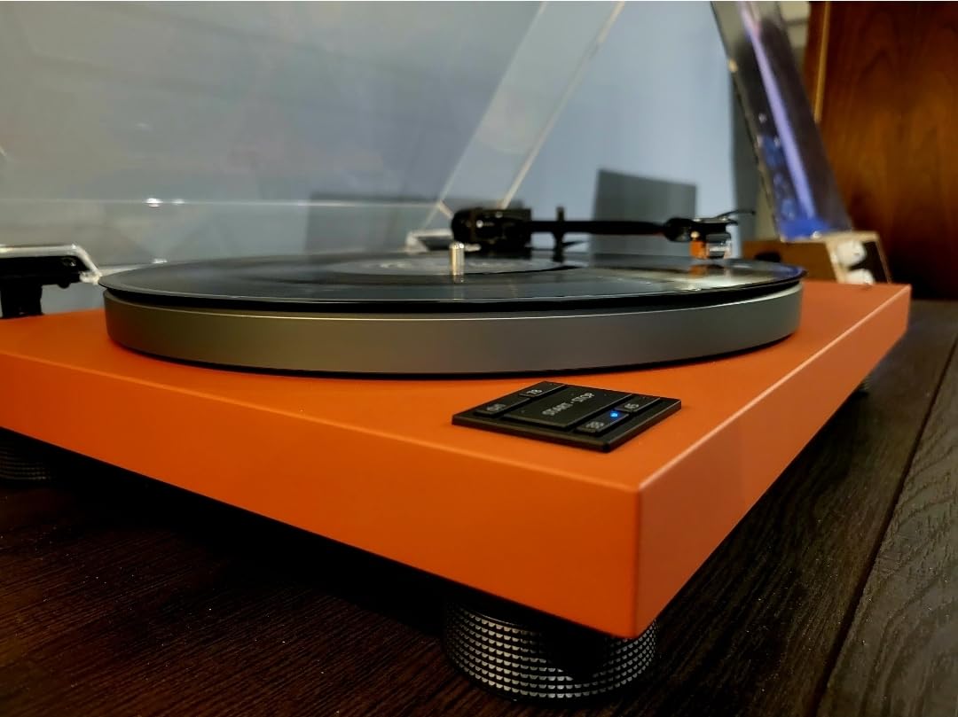 Technics Turntable, Premium Class HiFi Record Player with Coreless Direct Drive Motor and Bluetooth, Stable Playback, Audiophile-Grade Cartridge and Precision Tonearm, Dustcover Included - SL-40CBT-H customer photo 2