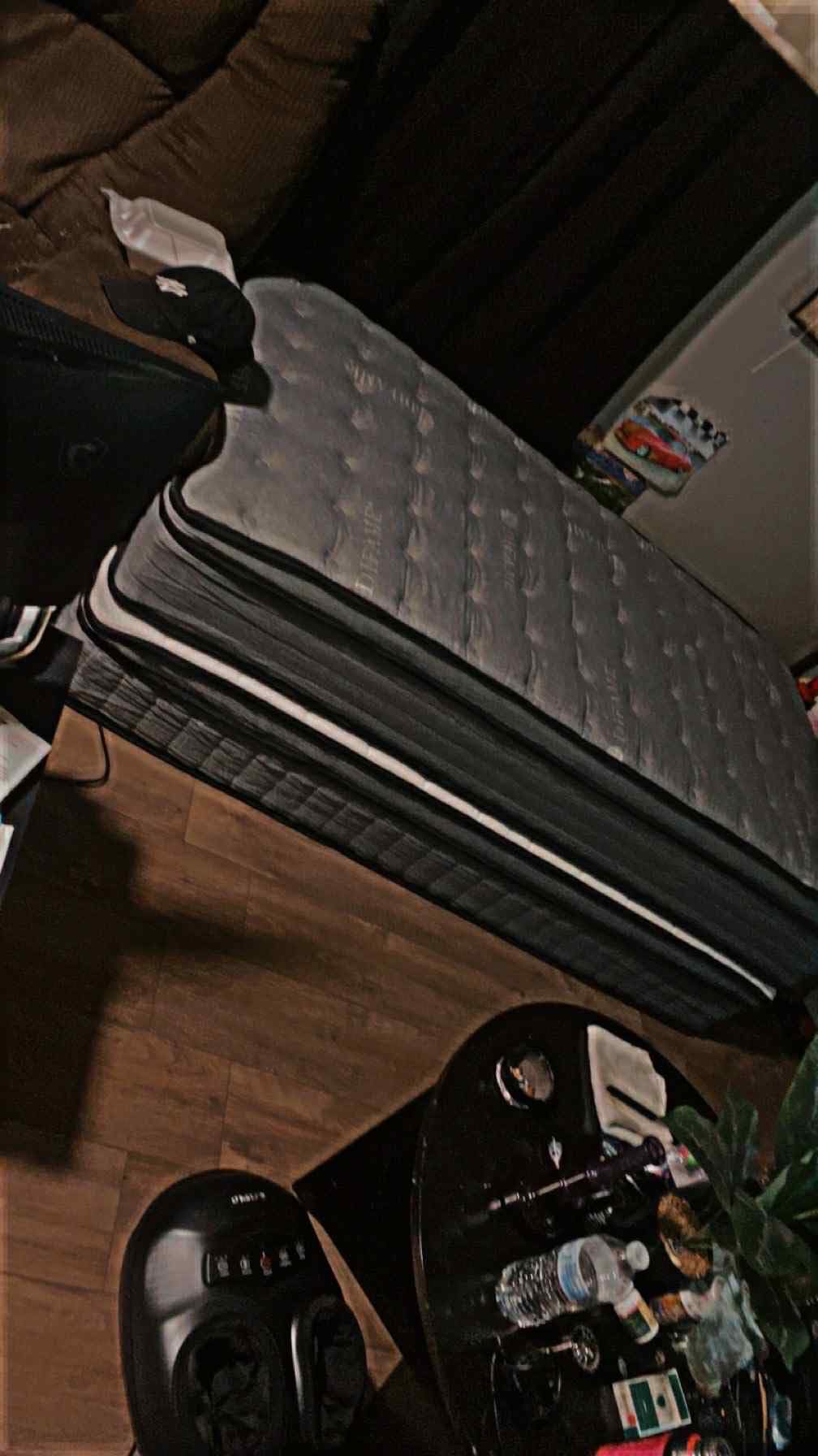 DIFAME King Mattress, (2026 Upgraded) Hotel-Level Luxury Medium Firm 14 Inch King Hybrid Mattress in A Box, with Cool Gel Memory Foam & Pocket Springs, Extra Edge Support, 365-Night Trial customer photo 2