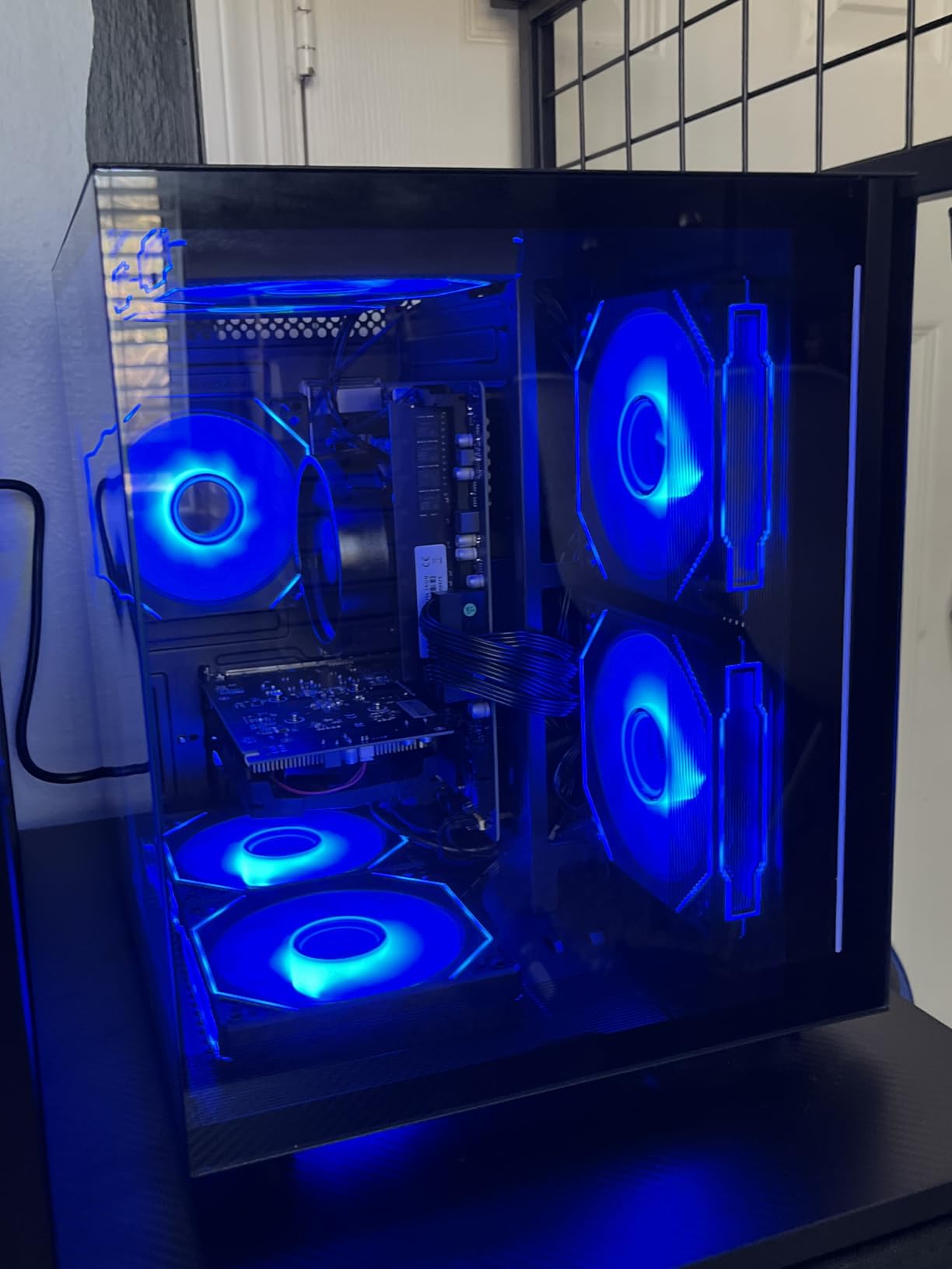 suevery Prebuilt Gaming Desktop Computer 16G Memory 512G SSD Ryzen5 6Cores 3.6G Up to 4.1G 4G Graphics Card WiFi 6 Bundle Gamer Tower Streaming PC (Black, Ryzen5-16G-512G-RX560 4G) customer photo 1
