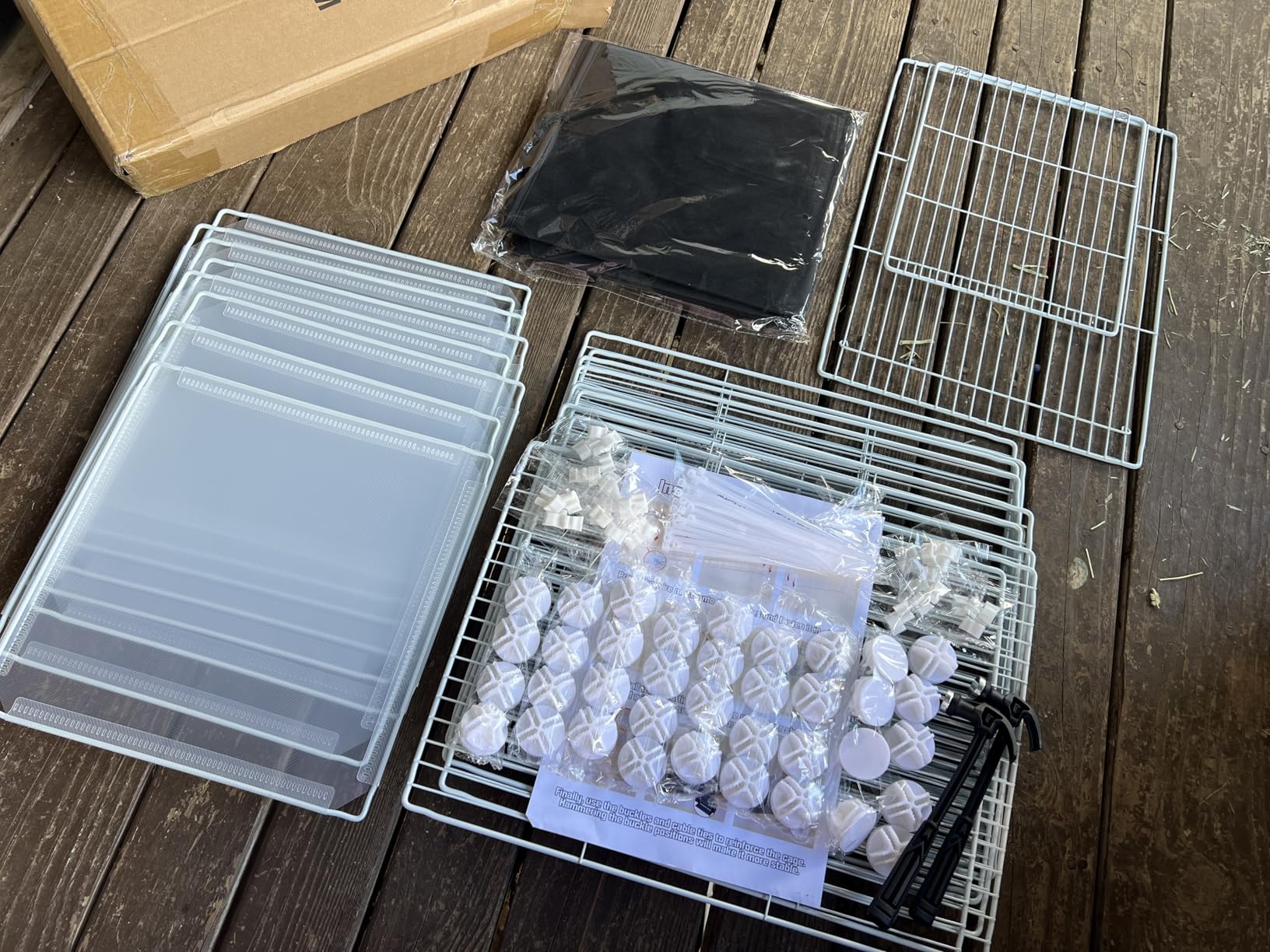 20 Planes Guinea Pig Cages Enclosed Hamster Cage with Door & Waterproof Liner, Expandable Cage for Guinea Pigs customer photo 1