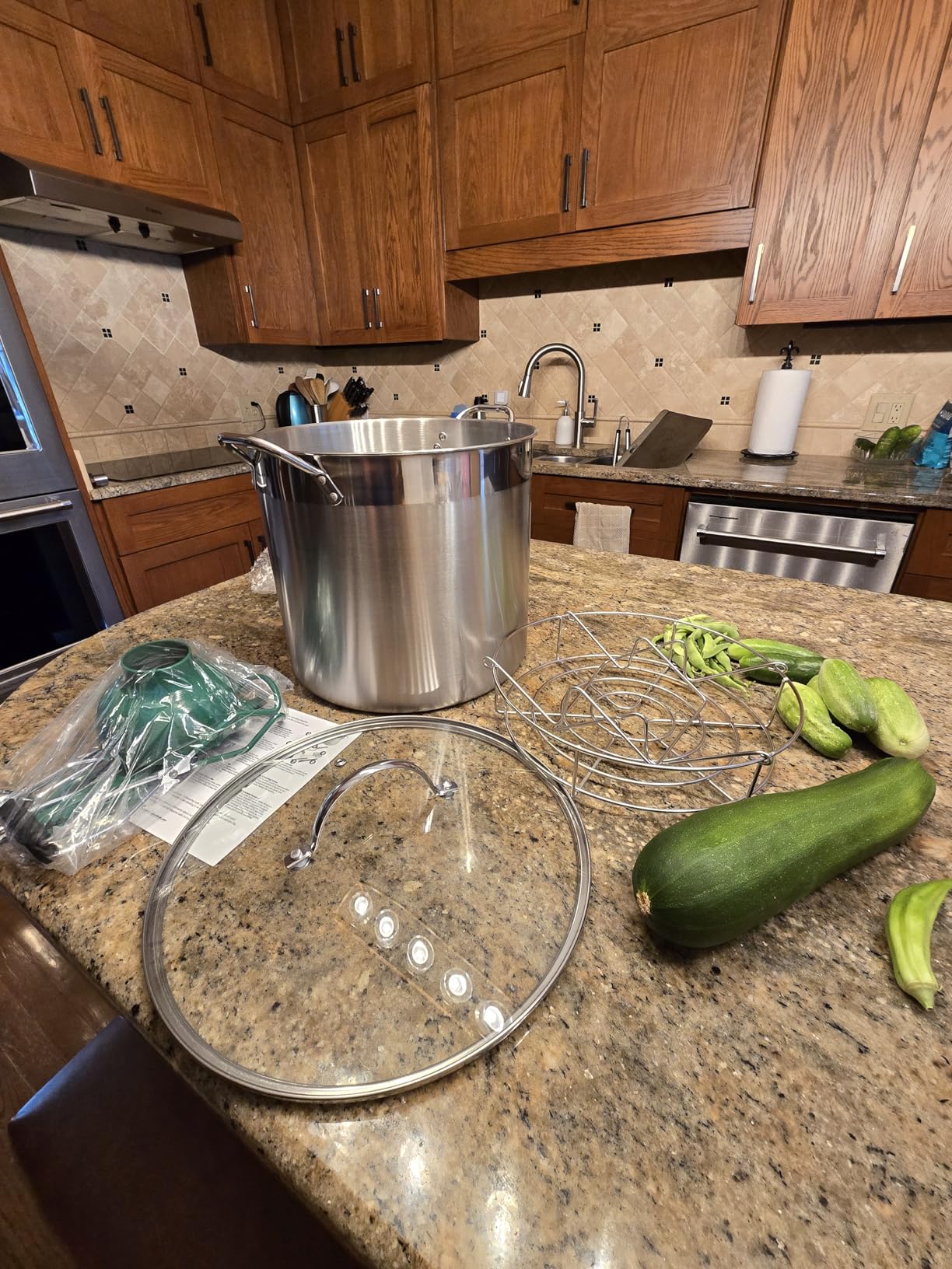 Stainless Steel Canning Pot with Rack and Lid, Large Water Bath Canner, Full Home Canning Supplies Starter Kit (27.5 Quarts, Blue) customer photo 2
