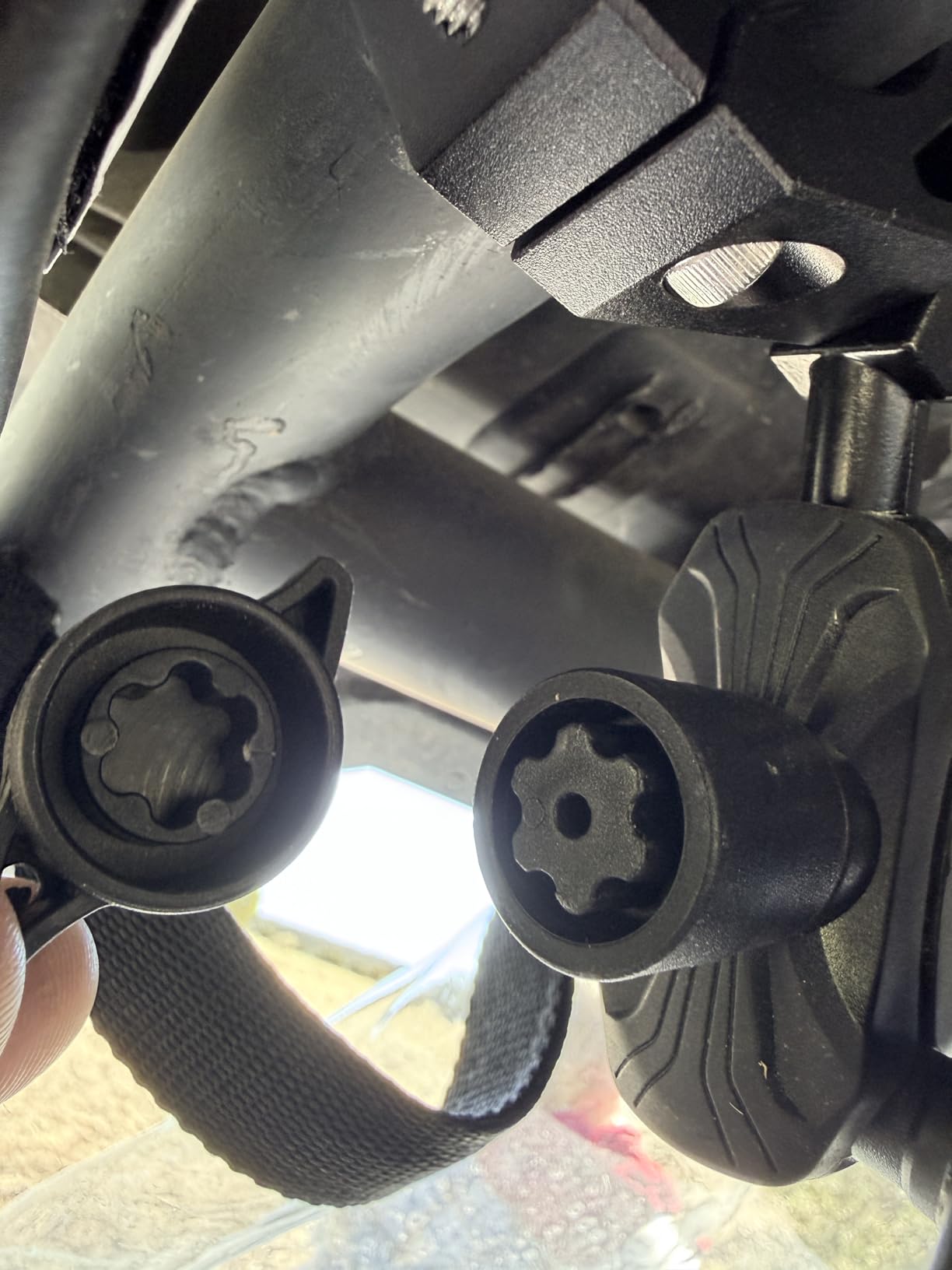 ZHILXN Anti-Theft UTV Phone Mount with Vibration Dampener, Adjustable SXS Phone Holder customer photo 1