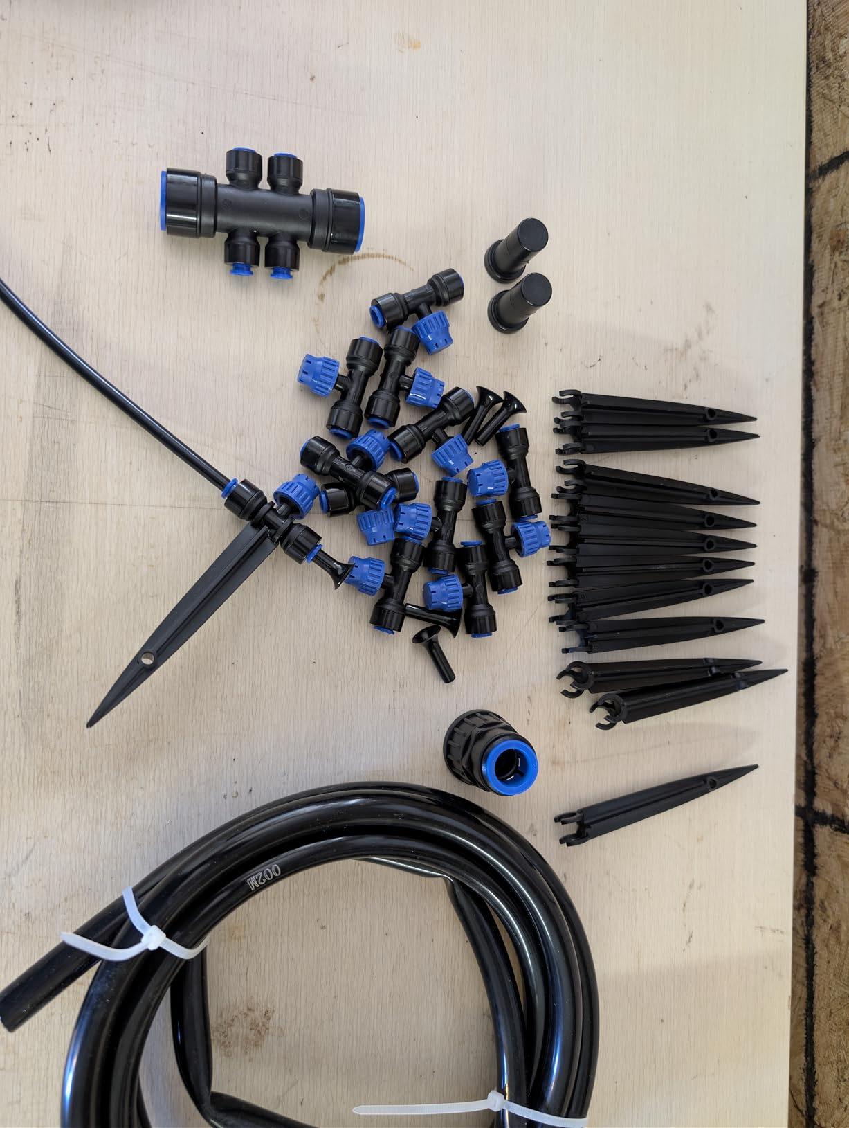 HIRALIY 50FT Garden Watering System, Drip Irrigation Kits for Plants, New Quick Connector, Blank Distribution Tubing, Saving Water Automatic Irrigation Equipment for Patio Lawn customer photo 1