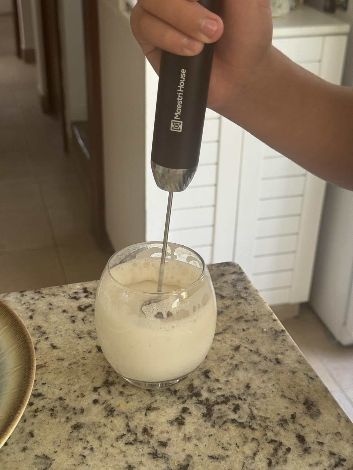 Maestri House Barista-Grade Milk Frother, LunaFro Art Rechargeable Handheld Frother with Stepless Speed Control, Silicone Dot-Pad with IPX6 Waterproof, Latte Art-Level Microfoam for Latte & Flat White customer photo 1