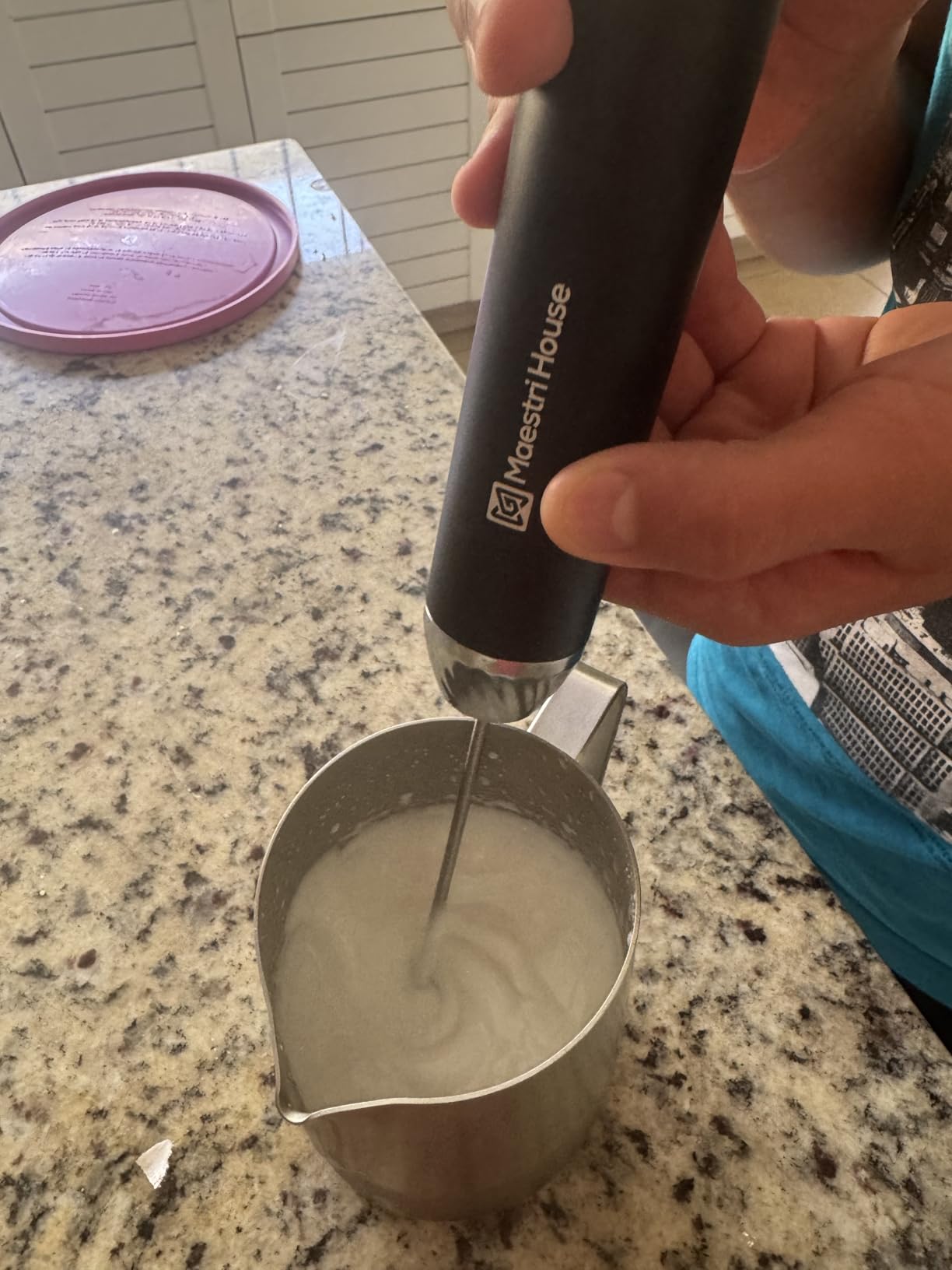 Maestri House Barista-Grade Milk Frother, LunaFro Art Rechargeable Handheld Frother with Stepless Speed Control, Silicone Dot-Pad with IPX6 Waterproof, Latte Art-Level Microfoam for Latte & Flat White customer photo 2