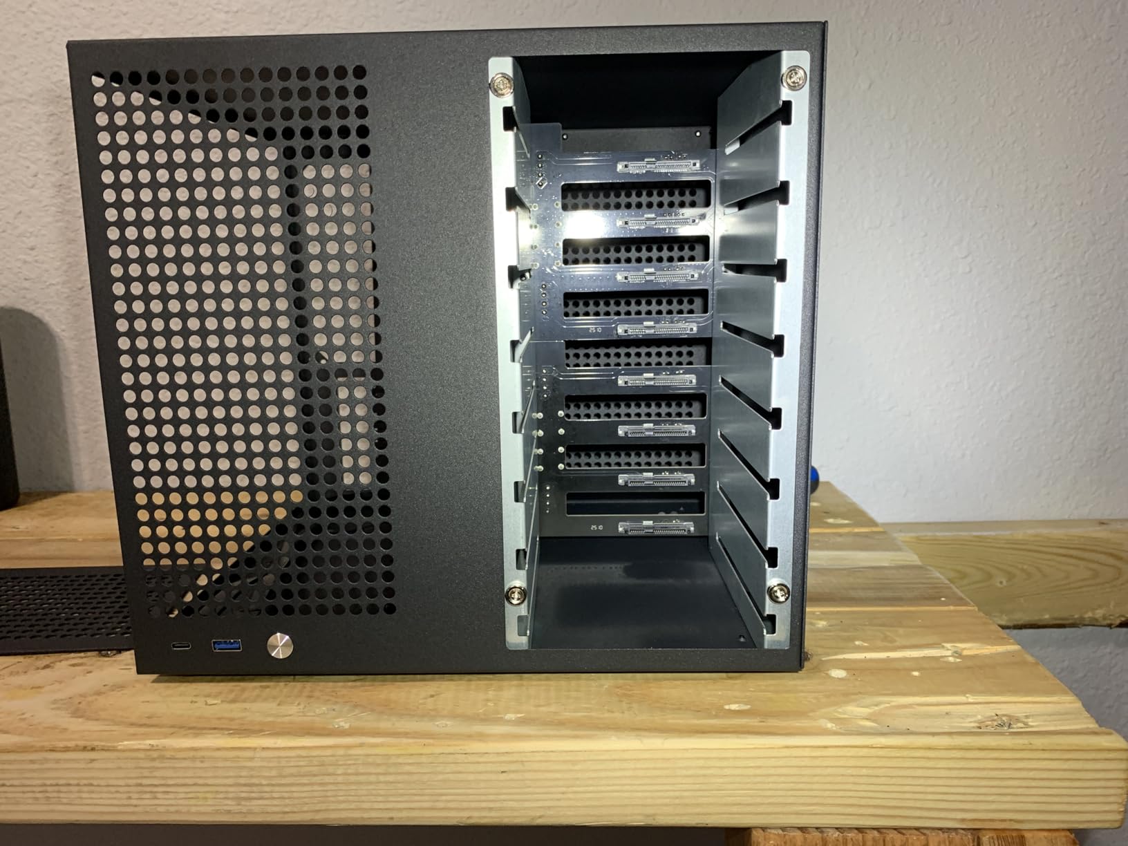 8 Bay NAS Case, MATX/ITX Computer Case, 8x3.5