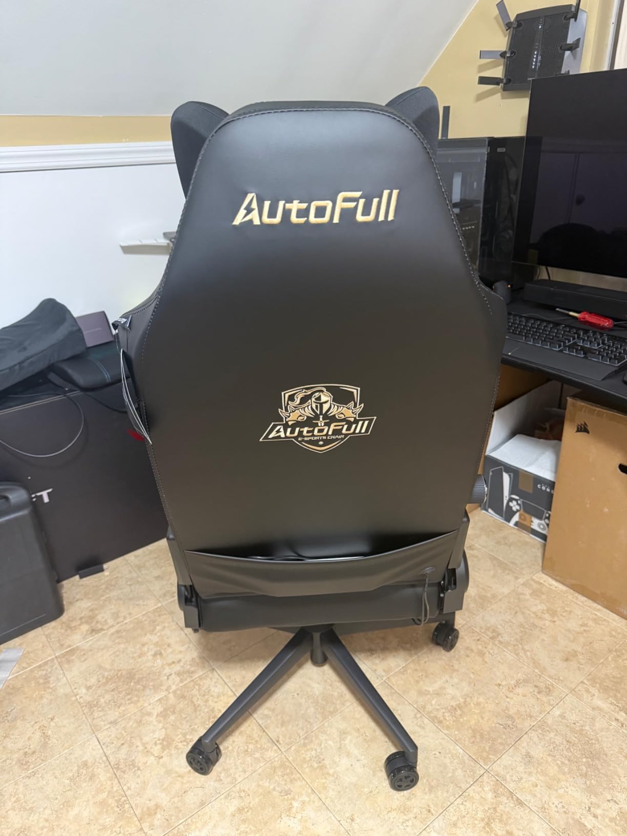 AutoFull M6 Ergonomic Gaming Chair - with 3rd-Gen Dynamic Lumbar Support, Lumbar & Leg Massage, Ventilated & Heated Seat, 360° Mechanical Armrests, Retractable Footrest (Black) customer photo 2