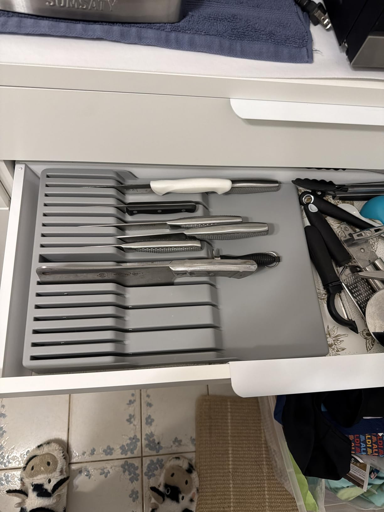 Lifewit Magnetic Drawer Knife Organizers Insert, Kitchen Plastic In Drawer Knife Block Slots, Steak Chefs Knives Holder Storage Sets for 12 Knives and 1 Sharpening Steel, Large, Gray customer photo 2