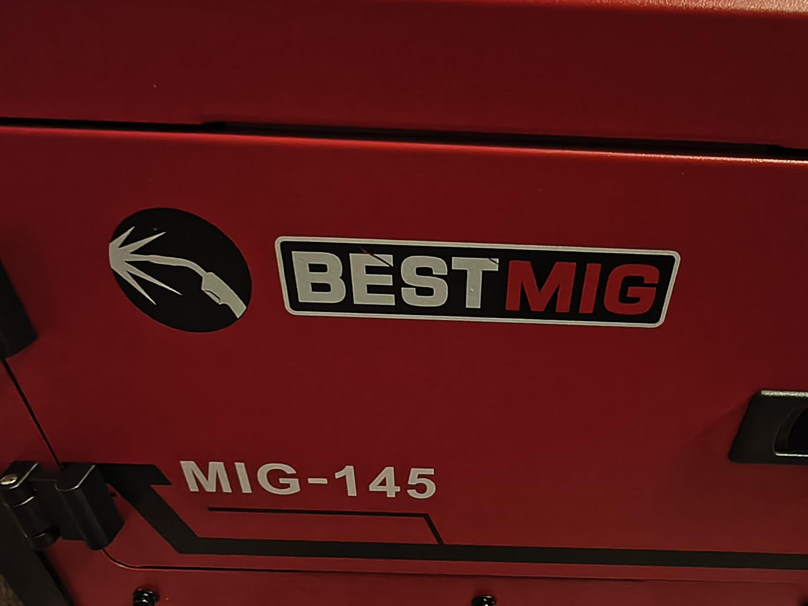 BESTMIG 145A 4-in-1 Multi-Process Welder, 110V/220V MIG/TIG/MMA/Stick Welding Machine, Gas & Gasless Flux Core Welder with Synergy IGBT Inverter, Includes Welding Helmet & Gloves customer photo 1