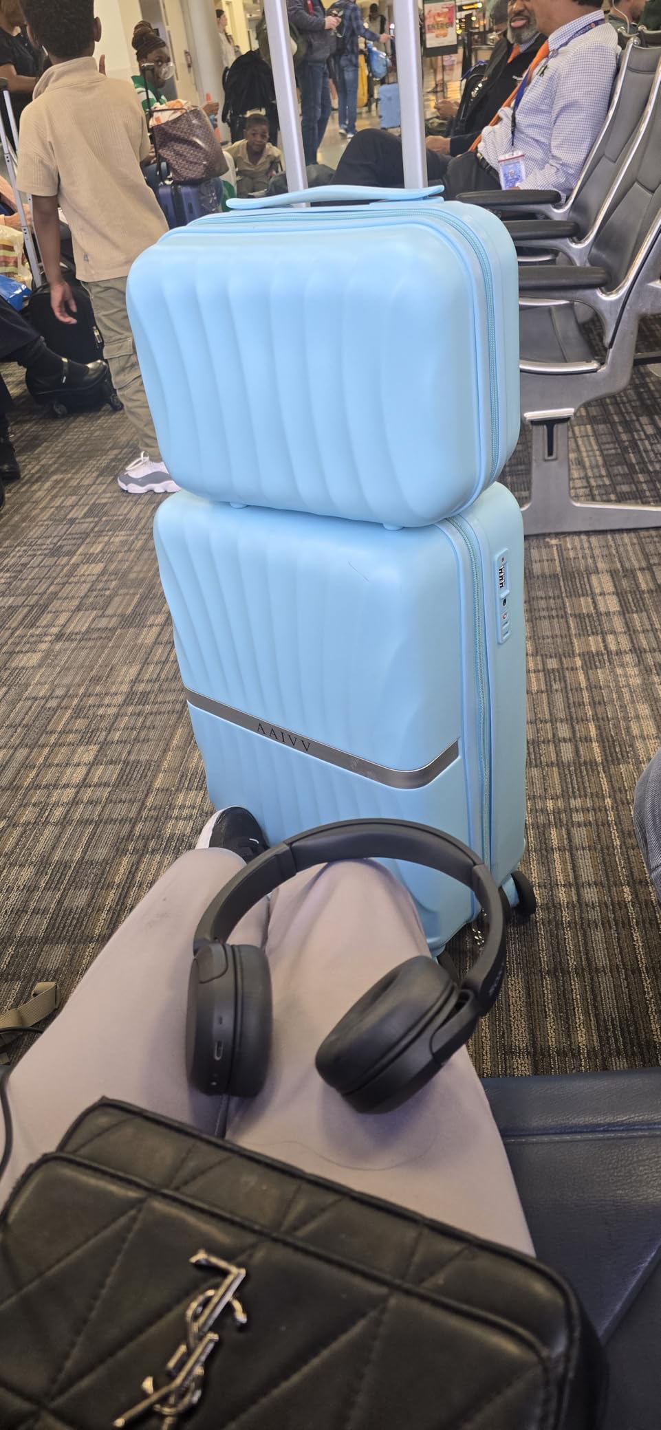 Luggage 4 Piece Set Suitcase with TSA, Airline-Approved Hard Shell Expandable Double Spinner Rolling Wheels Suitcases for Lightweight Travel (SkyBlue, 28in/26in/20in/13in) customer photo 1
