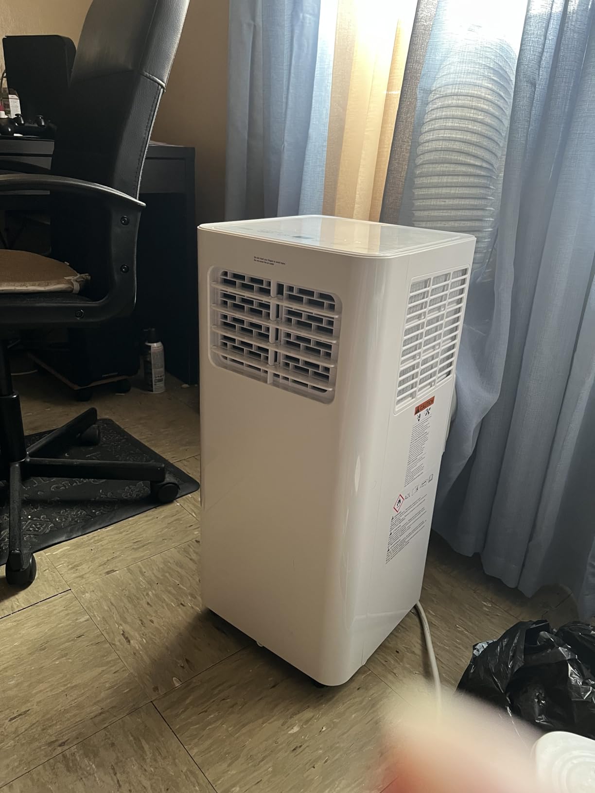 EUHOMY Portable Air Conditioners 14,000 BTU, 4-in-1 Portable Air Conditioner for Rooms Up to 650 Sq.Ft. with Cool, Fan, Dehumidifier, Sleep, Portable AC Unit with Remote & 24H Timer, Installation Kits customer photo 1