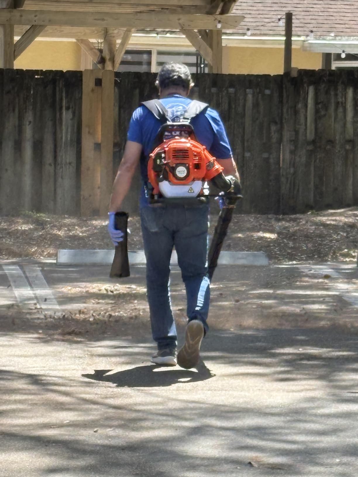 NEO-TEC 52 cc Gas Backpack Leaf Blower 564 CFM 216 MPH 2-Cycle Engine Padded Harness Anti-Vibration Easy-Start customer photo 1