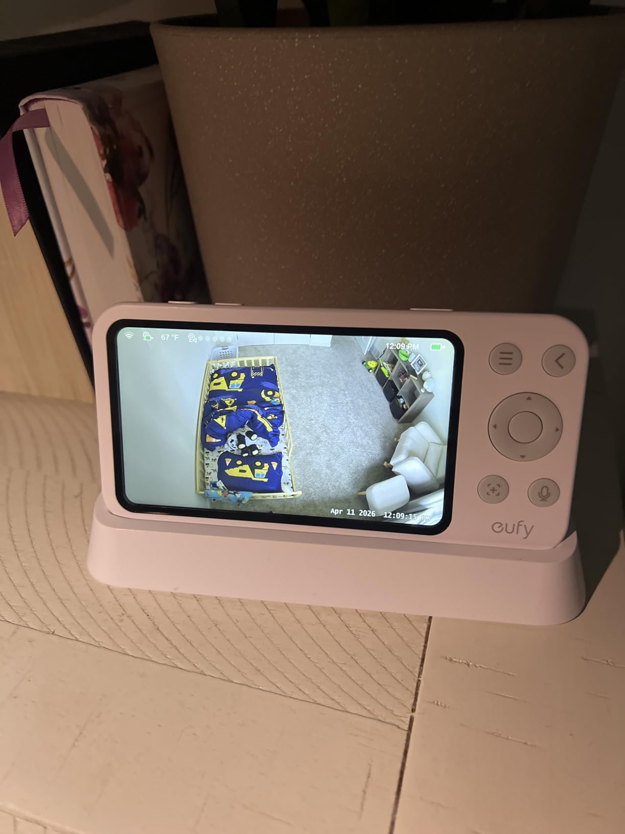 eufy Security E21 Baby Monitor with 4K UHD Camera, 5'' 720p Screen, Pan-Tilt and 8x Zoom, Dual Wi-Fi/Local Connection, 24/7 App Recording customer photo 2
