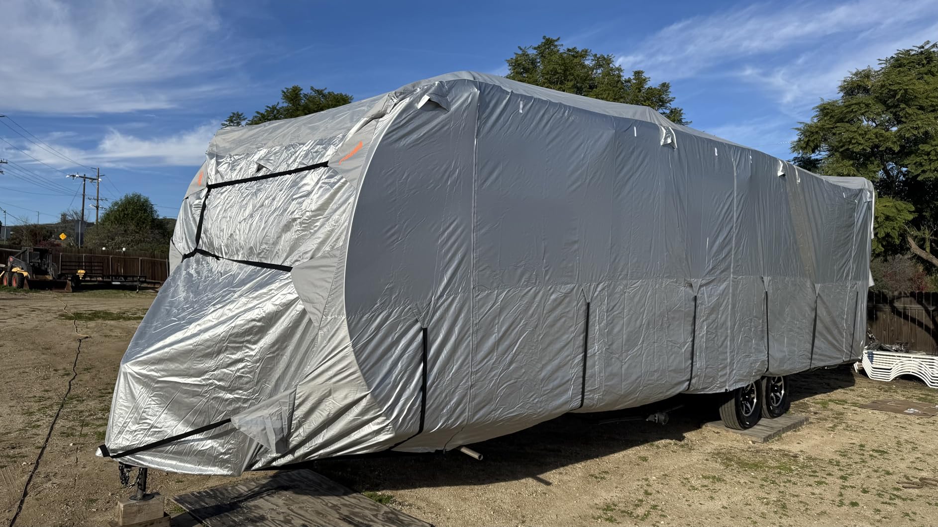 FRUNO Oxford Fabric Class A RV Cover Fits 37'-40' Waterproof Rip-Resistant Anti-UV Motorhome Camper Cover for Winter Snow with 4 Tire Covers and Gutter Covers customer photo 1