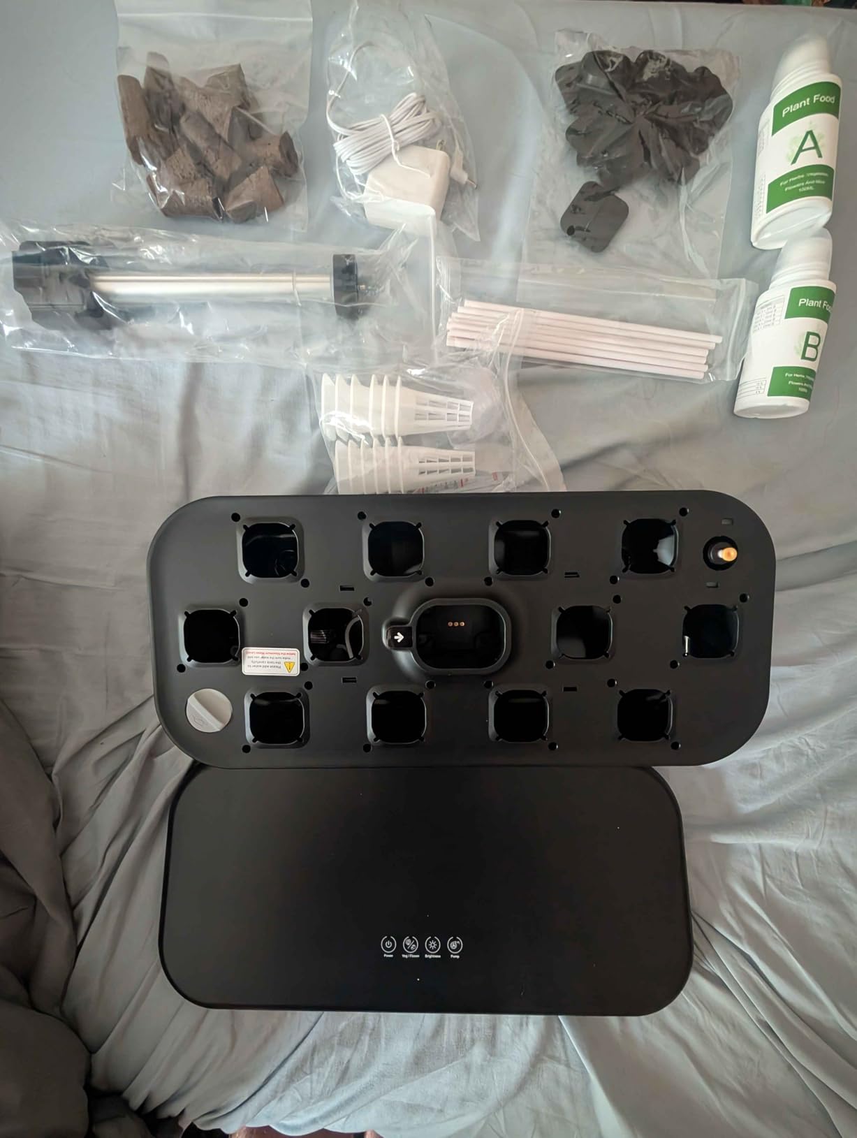 owltron Smart Hydroponics Growing System Kit, 15 Pods Indoor Herb Garden with 36W LED Grow Light & APP Control, Planting Height Up to 30