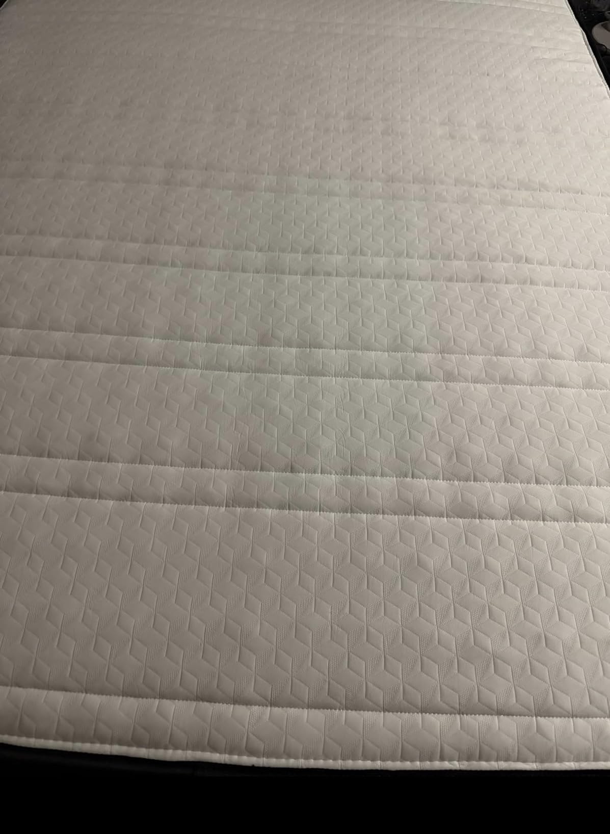 Novilla 14 inch King Size Mattress, Cooling Hybrid King Mattress with Upgraded Individual Coils & Gel Memory Foam, Enhanced Support, Reinforced Edge, Motion Isolation, Pressure Relief, CertiPUR-US customer photo 1