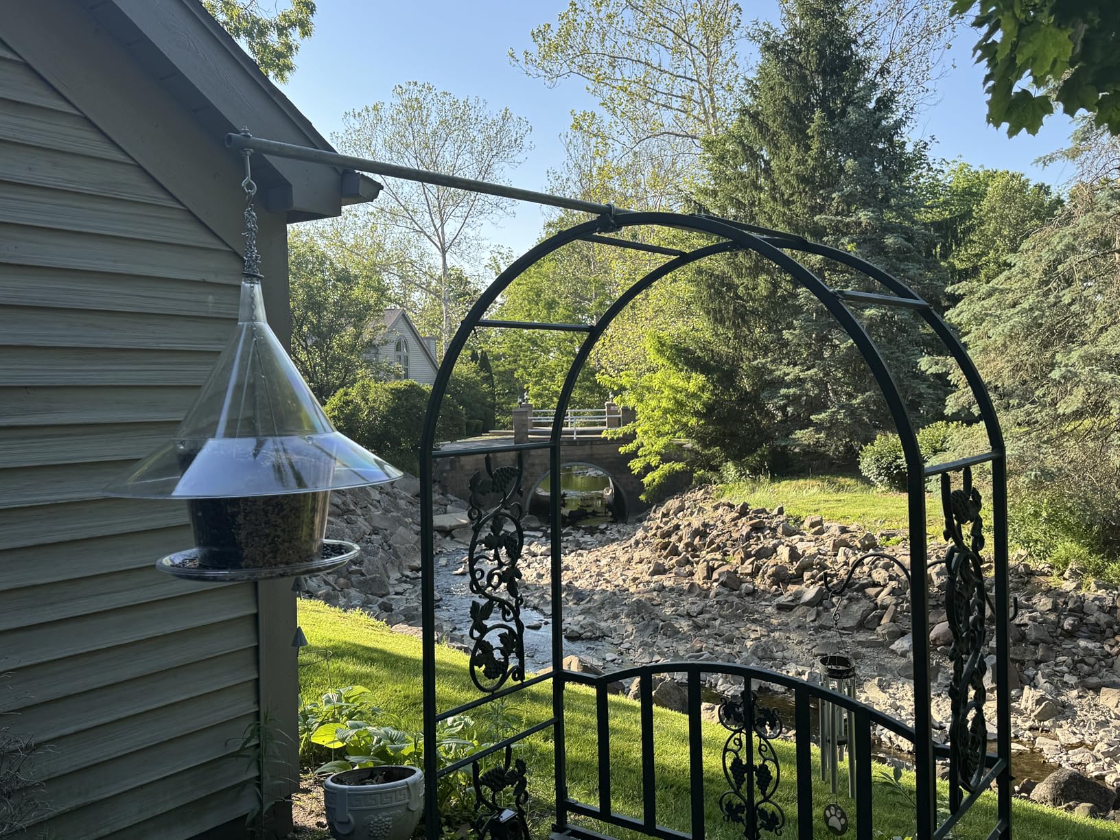 SKY CAFE Squirrel Proof Bird Feeder for Outside - Large, 17 in. Diameter, 1.5 Gallon Birdseed Capacity - Made in USA by Arundale customer photo 2