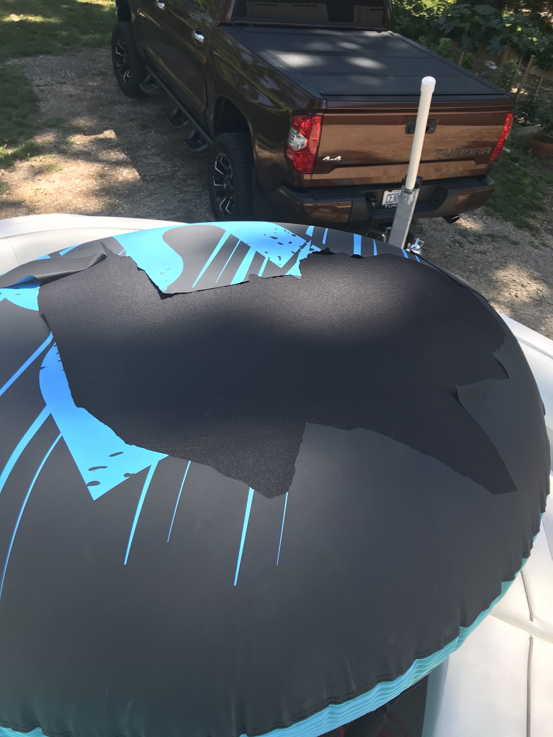 RAVE Sports Blade Inflatable Towable Tube, 1 Rider, Unique Skim-Fast Bottom Coating, Nylon Cover, Four Foam-Filled Reinforced Handles, Quick Connect Tow Point, Boat Tubes and Towables, Stable Ride customer photo 1