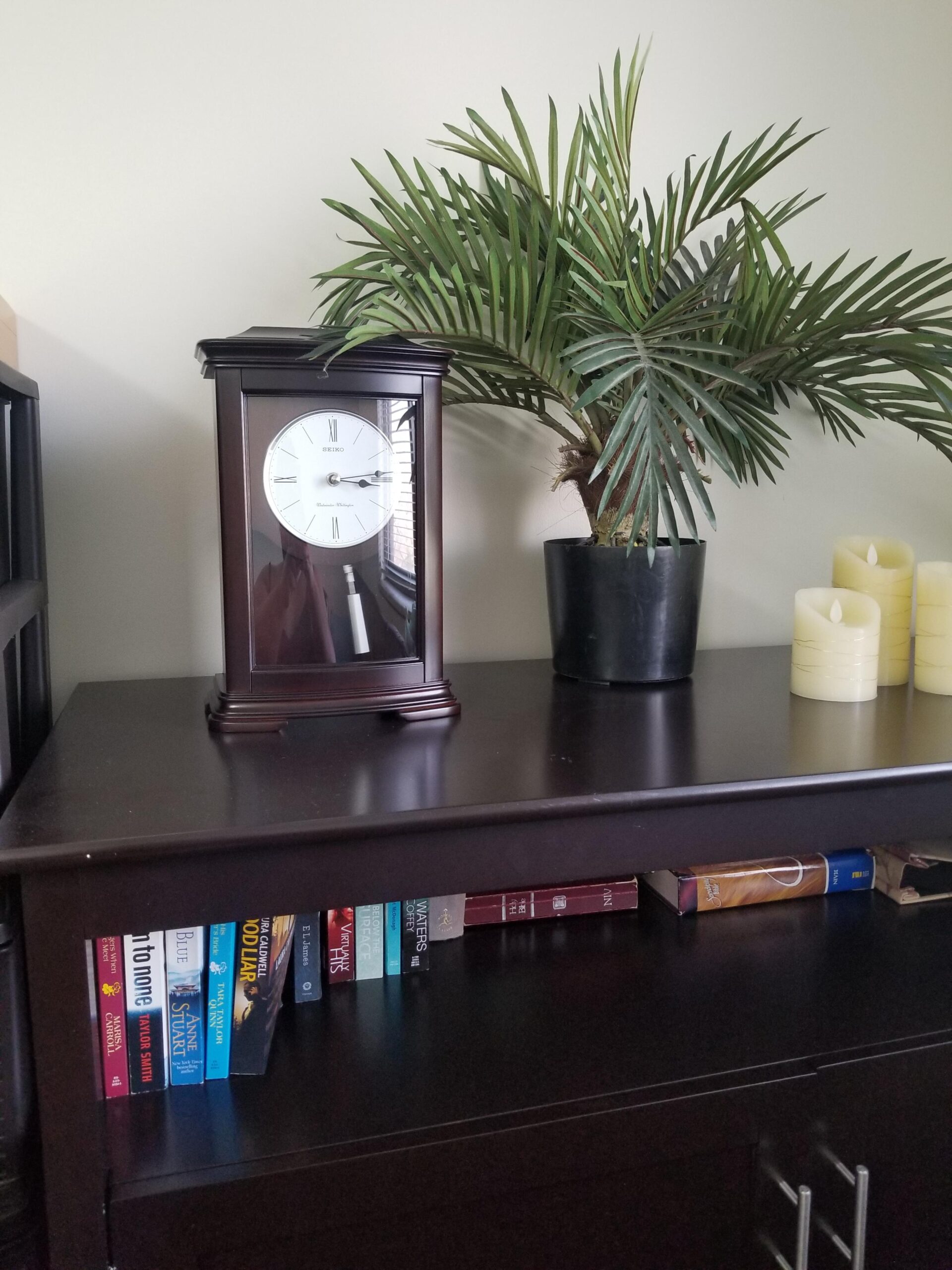 Seiko Dark Brown Mantel Clock with Chime and Pendulum customer photo 1