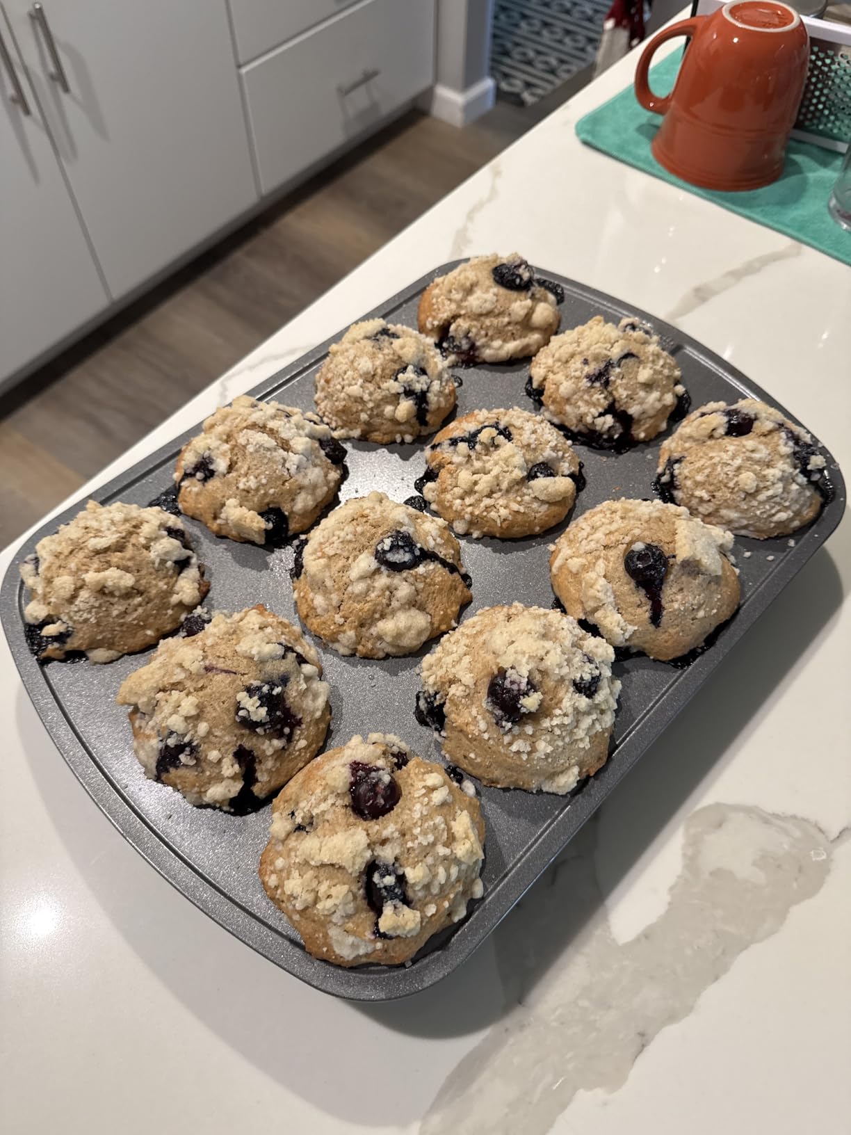 Wilton Gold Non-Stick Bakeware Muffin Pan, 12-Cup, Made Without PFAS customer photo 1