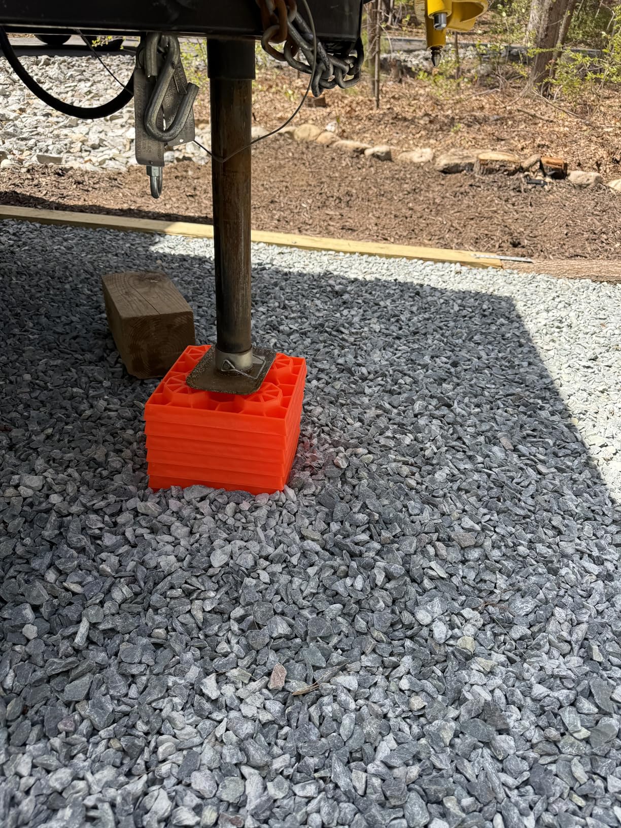 Lynx Levelers 11 Pack Including 1 Lynx Cap Level Top for RV/Trailer/Motorhome/Vanlife Interlocking Leveling Blocks with Storage Bag for Most Leveling and Stabilizing Functions. 00015, Made in USA. customer photo 1