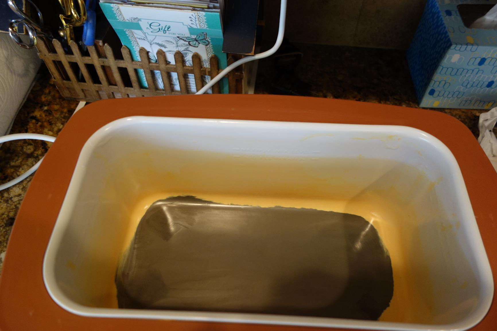 Gigi Paraffin Wax Warmer - Professional Grade Paraffin Bath for Manicures and Pedicures - Includes 6 lbs. of Paraffin Wax - Digital Temperature Control customer photo 2