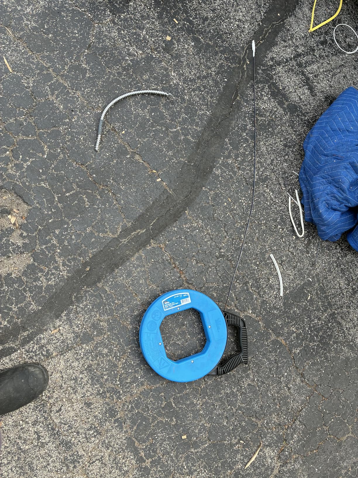 Ideal Electrical 31-056 Blue Steel Fish Tape 120 ft. Blued Steel Fish Tape w/Formed Hook and Tuff-Grip Pro Case, Non-Oily Finish, Laser Etched Increments customer photo 1