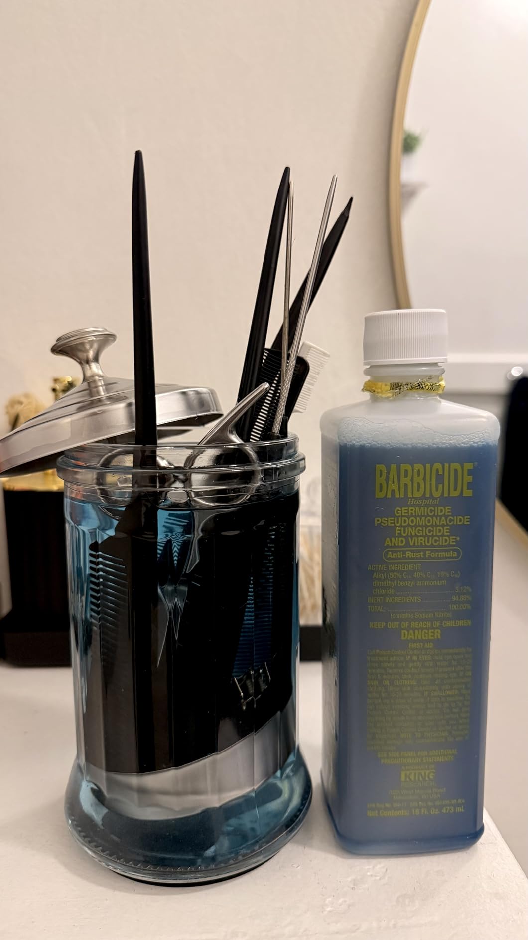 BARBICIDE Disinfectant Concentrate - Pint (16 Fl Oz) | EPA-Registered, Hospital-Grade Germicide for Salons & Barbershops | Anti-Rust Solution for Shears, Combs & Professional Tools customer photo 2