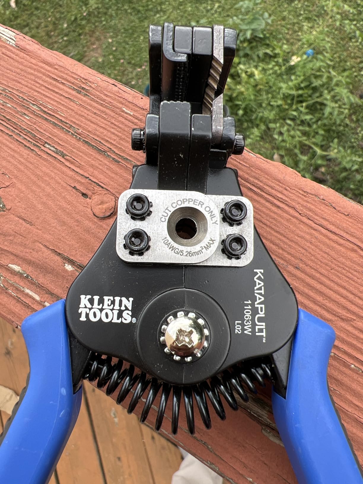 Klein Tools 11063W Wire Cutter/Stripper, Heavy Duty Automatic Tool for 8-20 AWG Solid and 10-22 AWG Stranded Electrical Wire customer photo 2