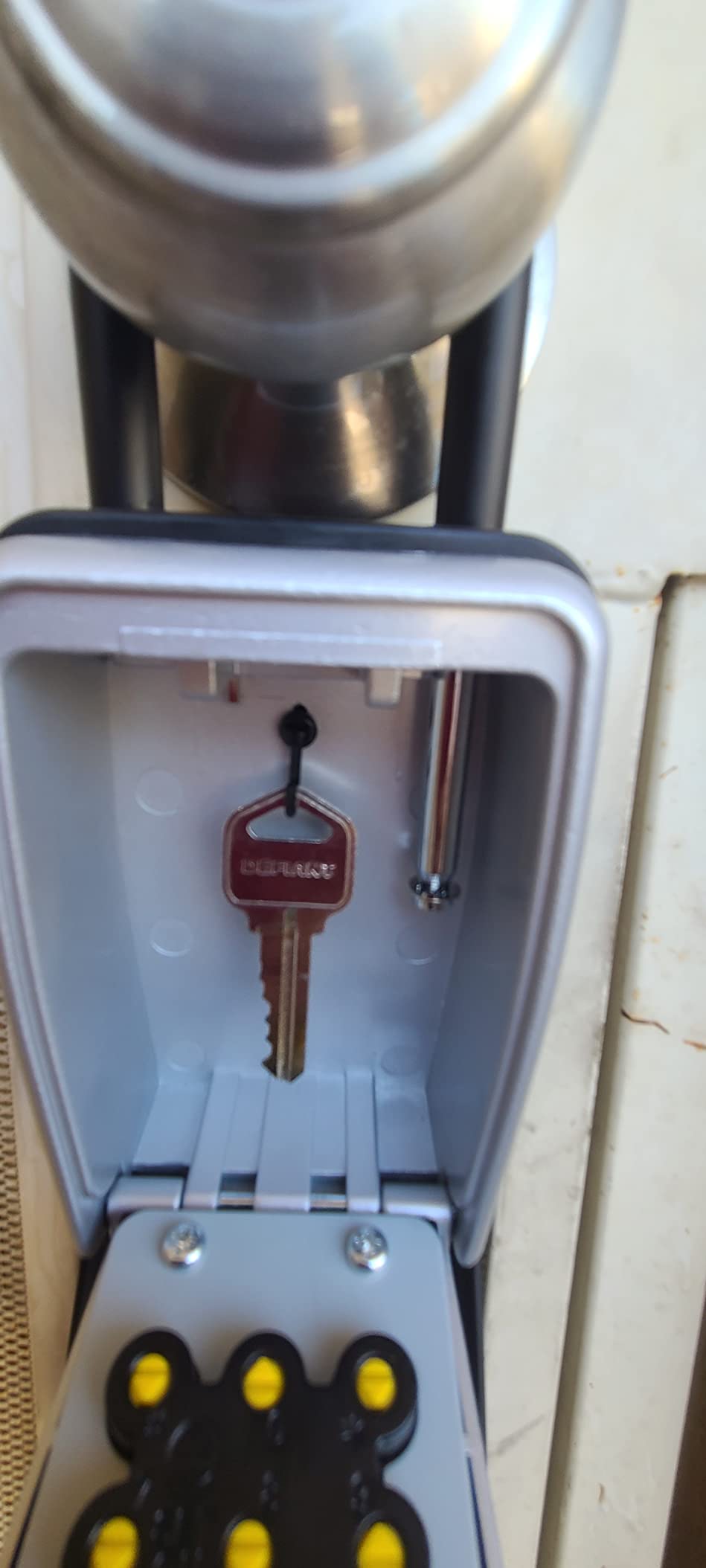 Master Lock Black Outdoor Key Lock Box with Push Buttons to Hide a Key, Easily Set, Share, and Change Combination for Tenants, Guests, Clients, Move Between Listings, 5422E customer photo 2