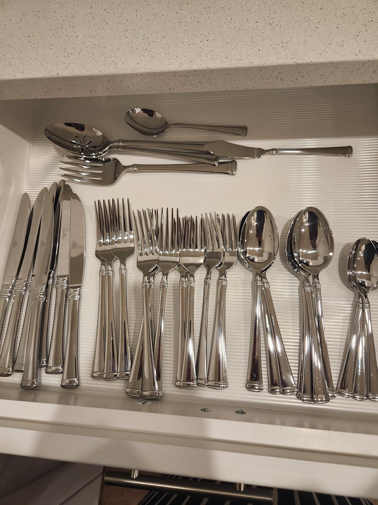 Mikasa Harmony 45-Piece Silverware Set, 18/10 Stainless Steel Cutlery for 8, Includes Forks, Knives, Spoons, and 5-Piece Serving Utensils Set customer photo 1