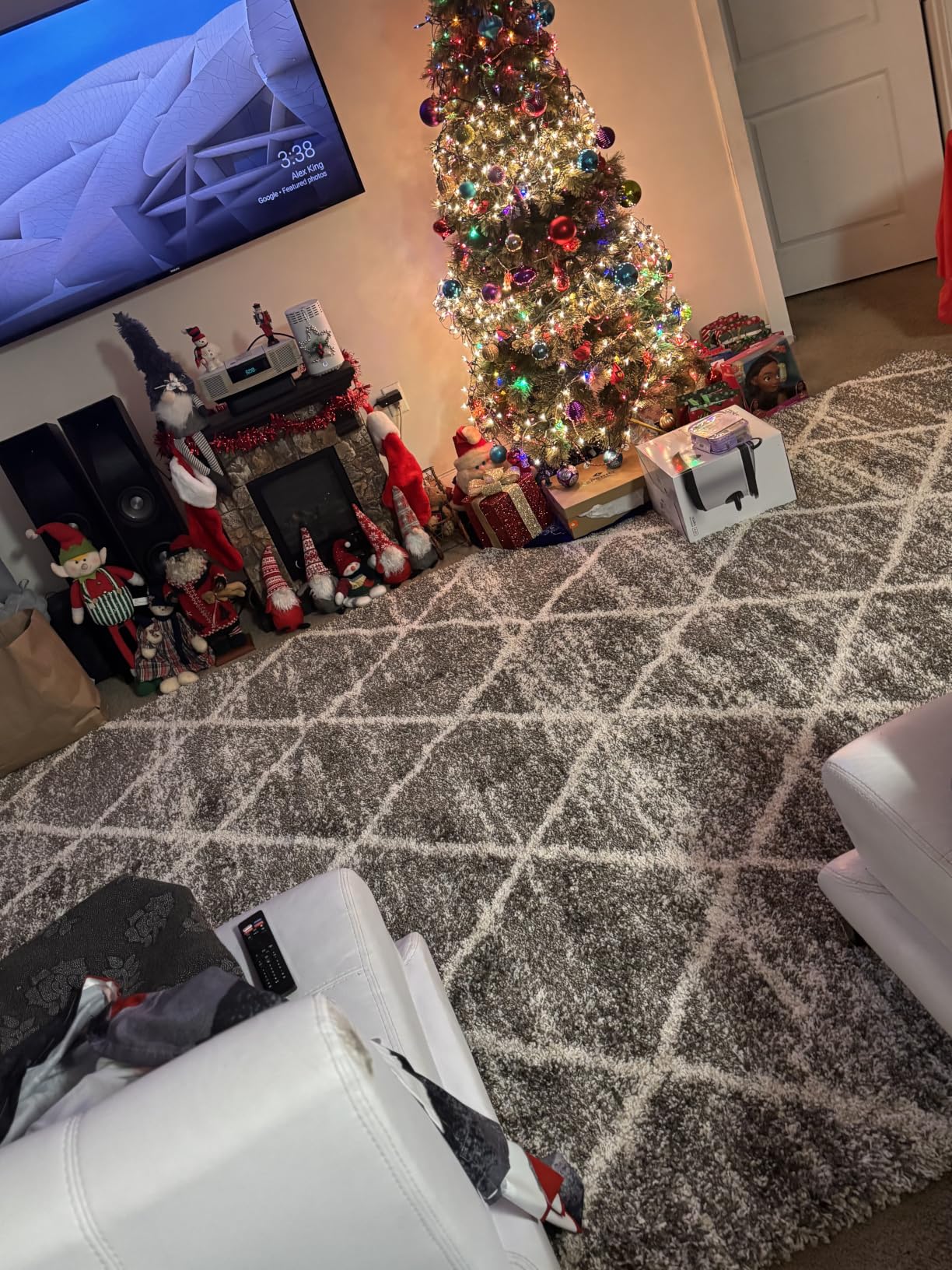 SAFAVIEH Area Rug 8x10 - Hudson Shag Collection - Large - Ivory & Grey, Trellis Pattern, Non-Shedding & Easy Cleaning, Ultra Plush Thick Pile, Ideal for Living Room, Bedroom, Dining Space (SGH281A) customer photo 1
