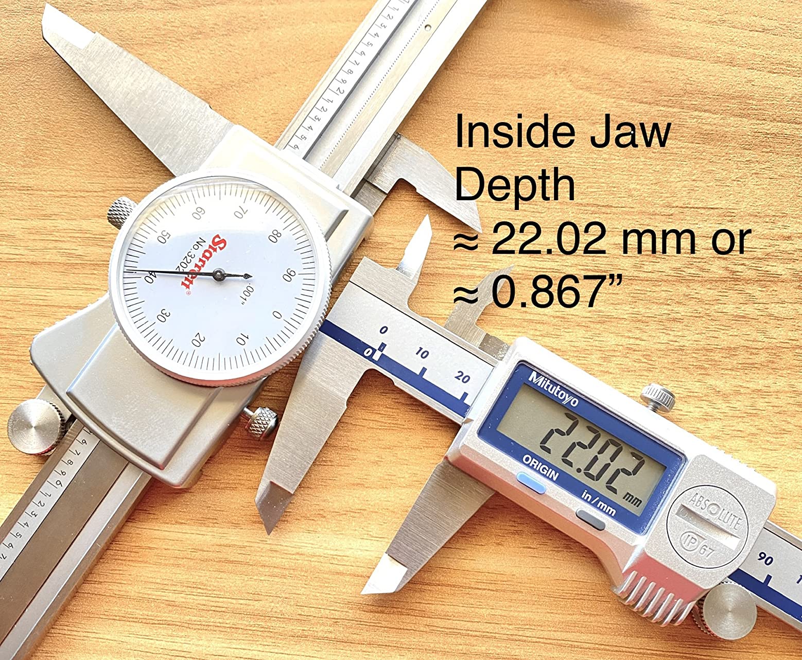 Starrett Dial Caliper with Adjustable Bezel and Fitted Case - White Face, 0-6