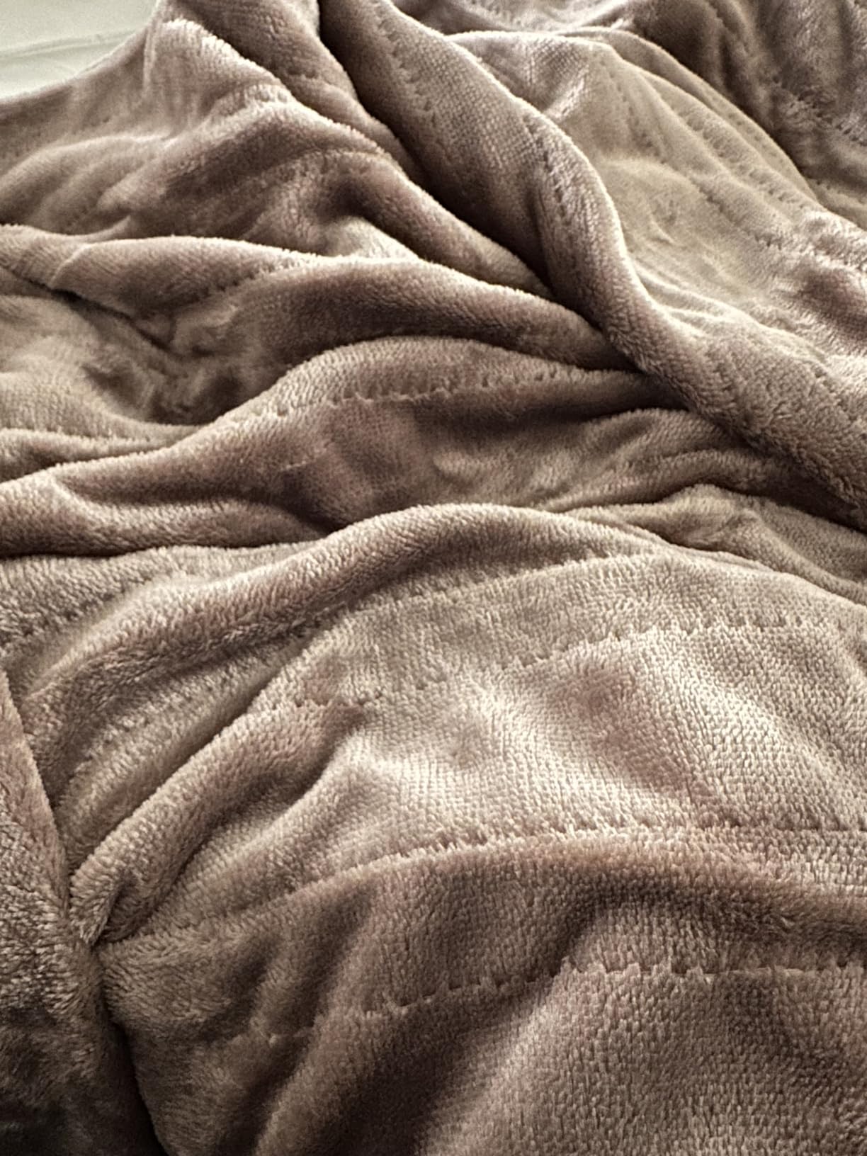 Beautyrest Heated Electric Blanket for Cold Weather, Fast Heating Heated Blanket, Auto Shut Off, Virtually Zero EMF, Multi Heat Setting, UL Certified, Grey King (90 inx100 in) customer photo 2