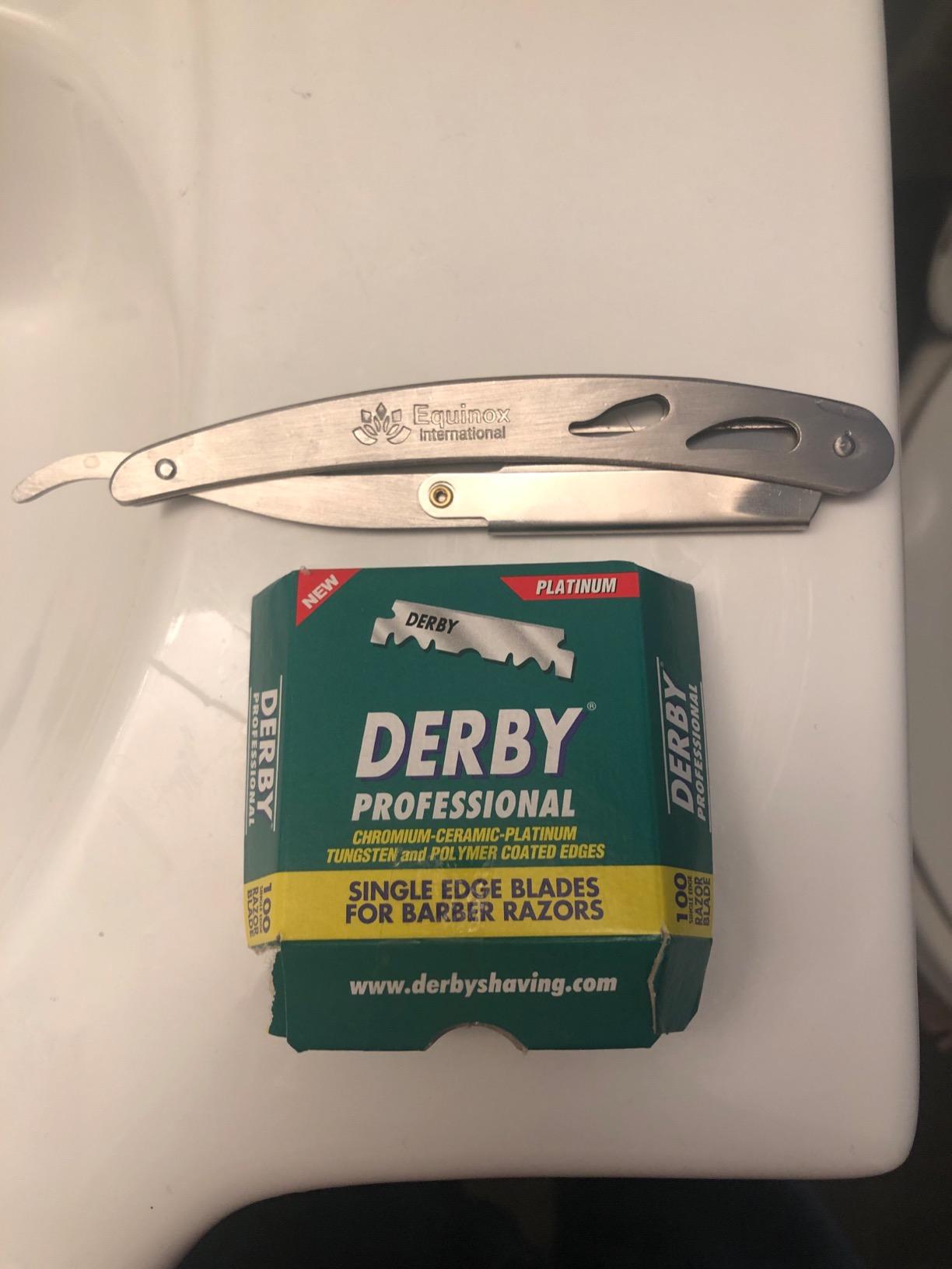 Equinox Professional Straight Edge Razor with 100 Single Derby Blades 100% Stainless Steel Razor and Blades - Close Shaving Men's Manual Shaver - Disposable Blades -Barber Straight Razor Kit - Silver customer photo 1