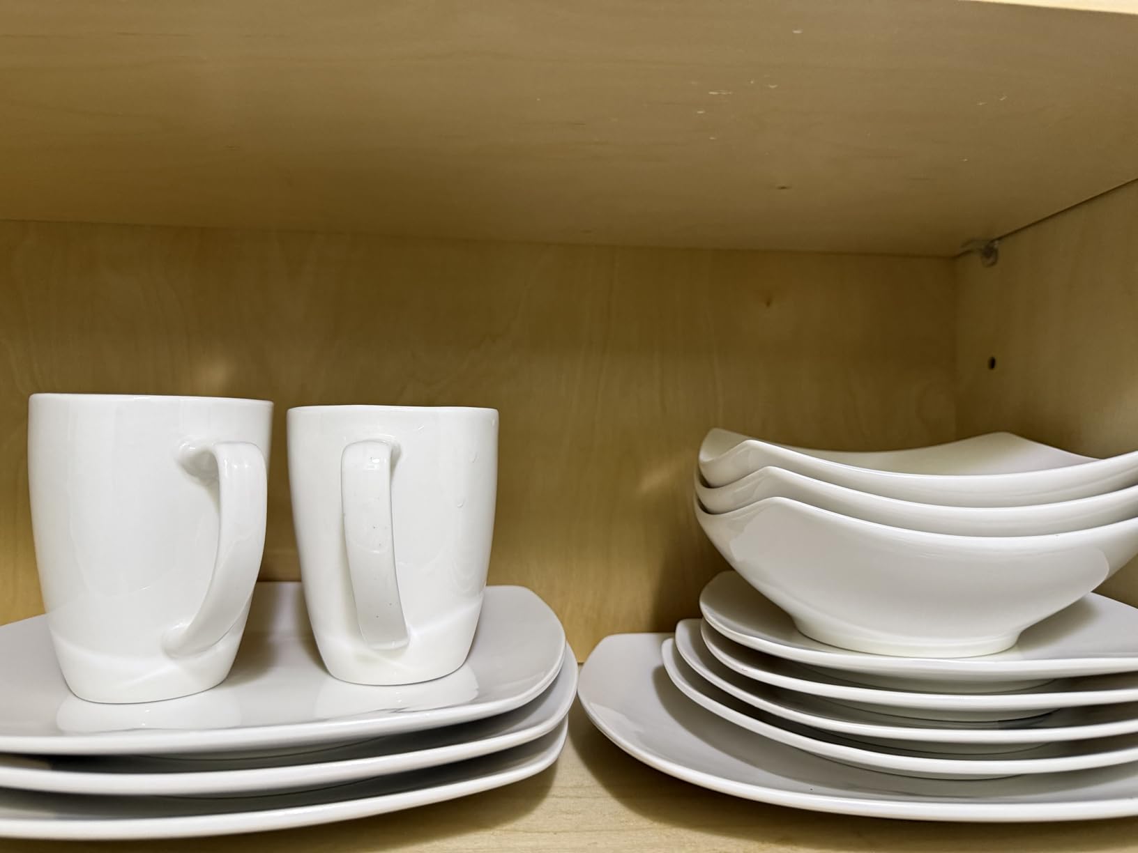 Gibson Home Zen Buffet White Porcelain Dinnerware Set for 4, Square Plates Bowls and Mugs, 16 Piece customer photo 2
