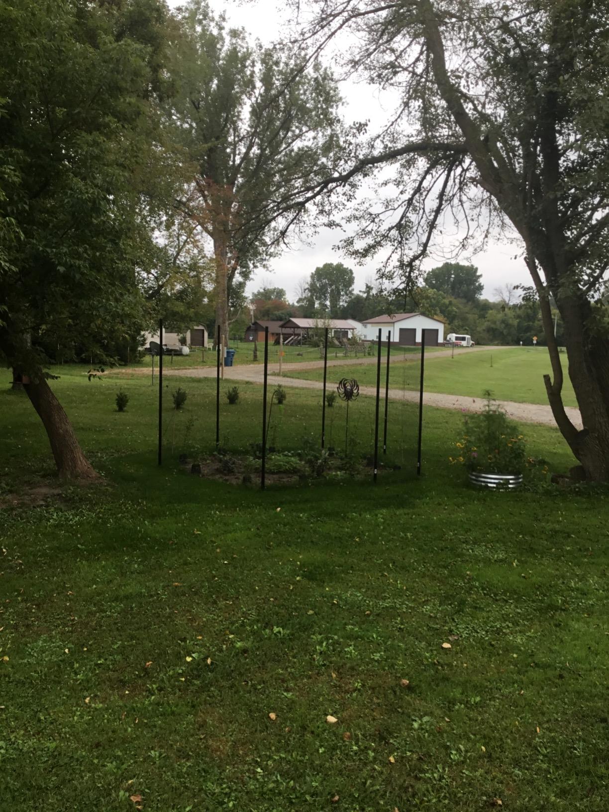 8' Ultra Deer Fence Post w/Sleeve - 7 Pack customer photo 1