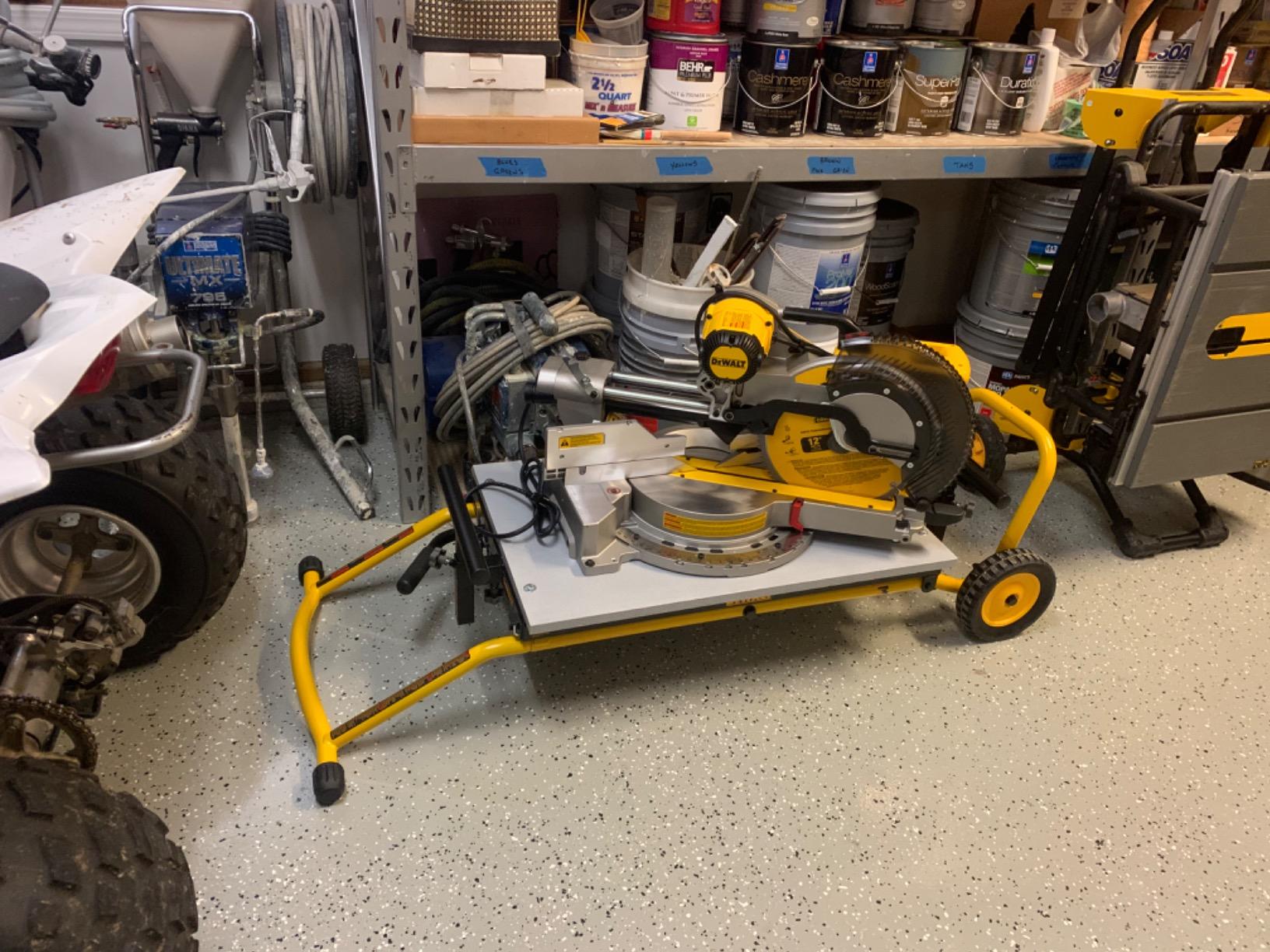 DEWALT Miter Saw, 12 Inch Double Bevel Sliding Compound Miter Saw, Includes Blade Wrench and Clamp, Increased Crosscut Capacity, Powerful 3800 RPM Motor 15 Amp (DWS779) customer photo 2