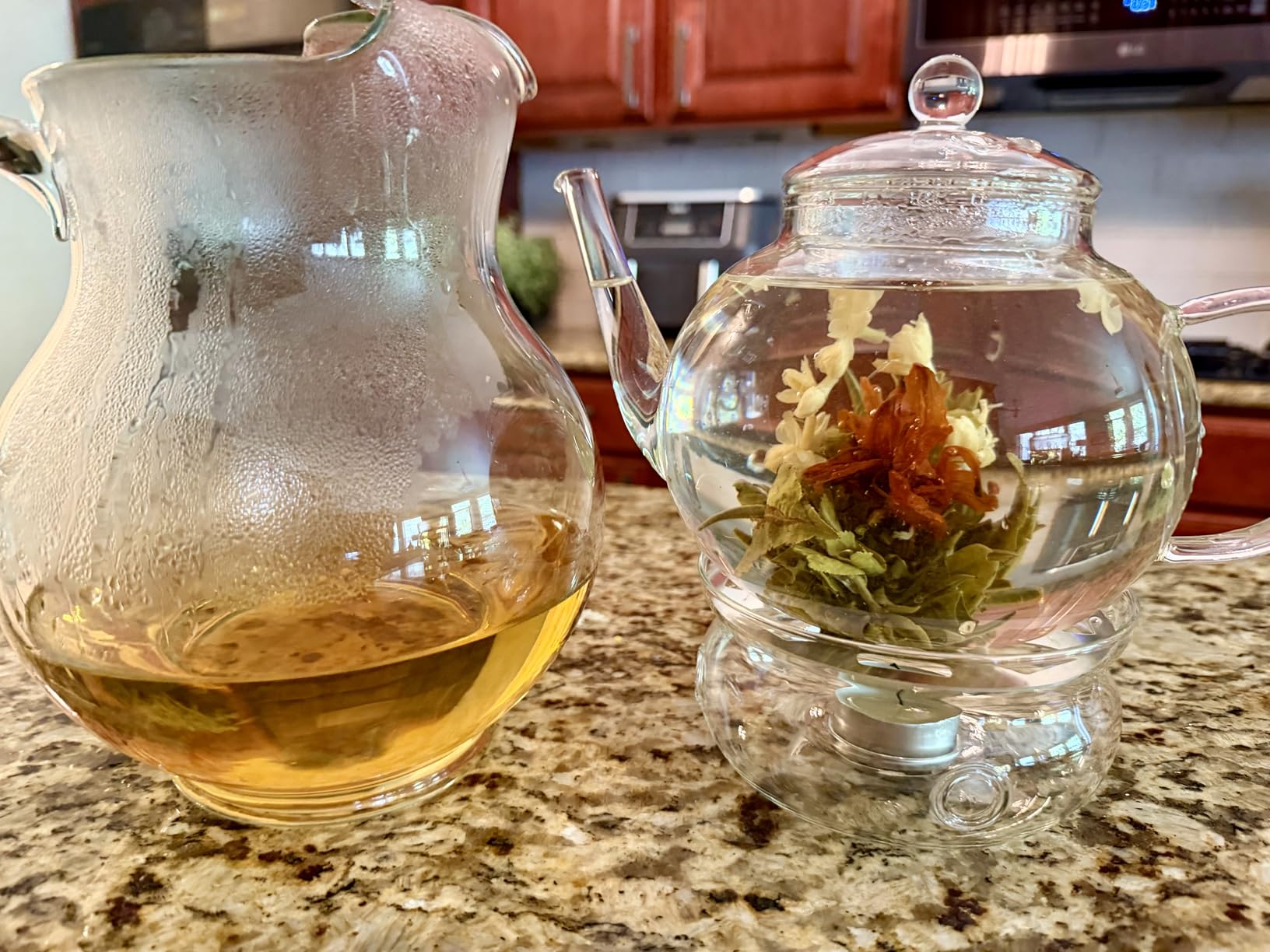 Teabloom Complete Glass Tea Set - Teapot (40 oz), Loose Tea Infuser, 4 Insulated Teacups, Tea Warmer with Candlelight, and 12 Flowering Teas - Elegant Blooming Tea Gift Set customer photo 1