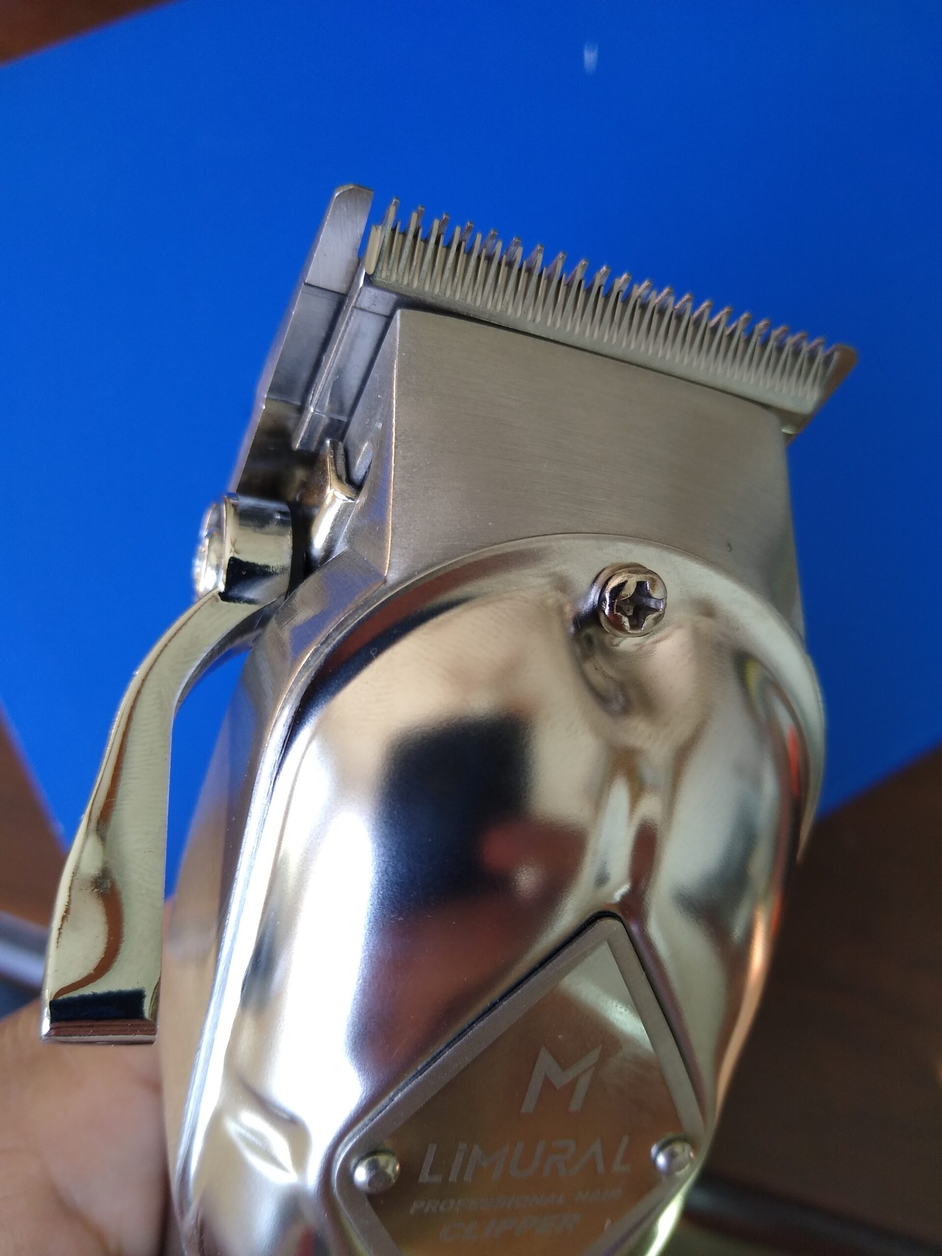 Wahl Professional 2-Hole Stagger-Tooth Clipper Blade, Cordless Magic Clip, Professional Use customer photo 2