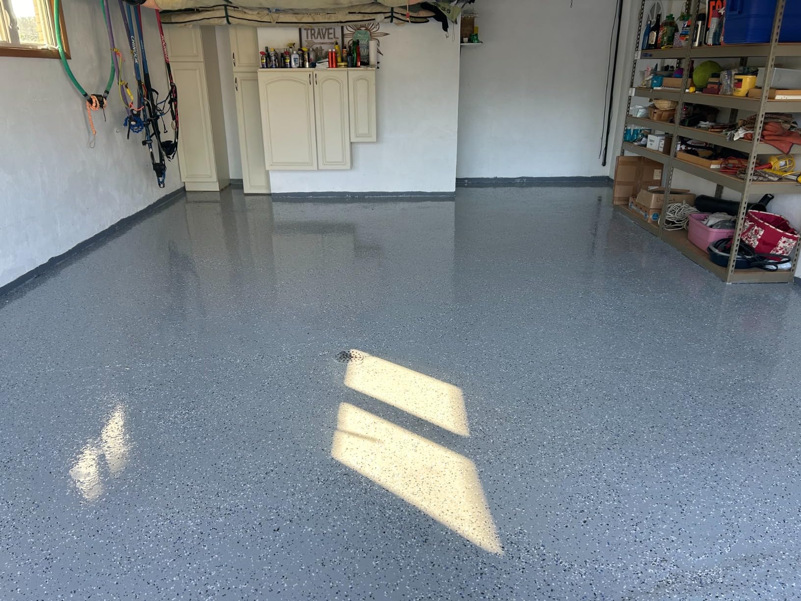 Rust-Oleum RockSolid Polycuramine High Gloss Gray Garage Floor Coating | 20X Stronger Than Epoxy, Resists Hot Tire Pickup, Self-Leveling Formula, Stain Resistant, Covers 500 Sq Ft, 2.5 Car Kit customer photo 1