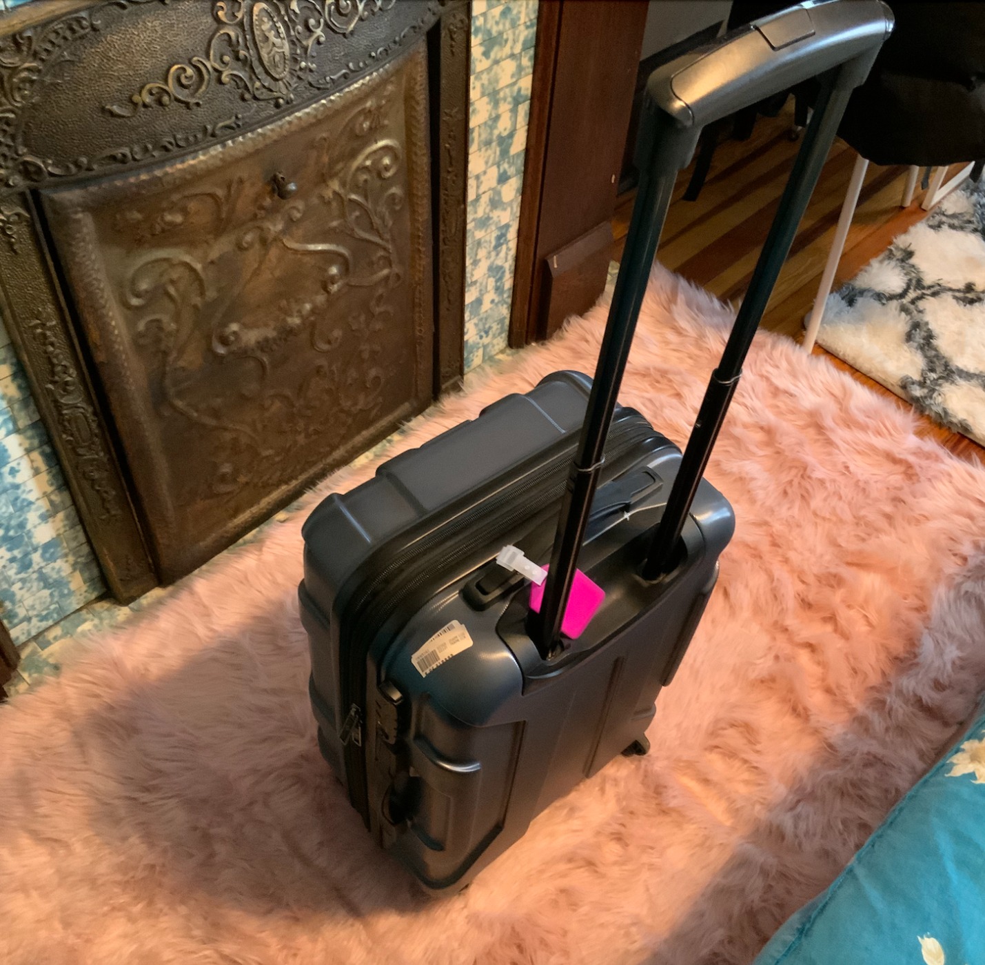 Samsonite Centric Hardside Expandable Luggage with Spinner Wheels, Blue Slate, Checked-Medium 24-Inch customer photo 1