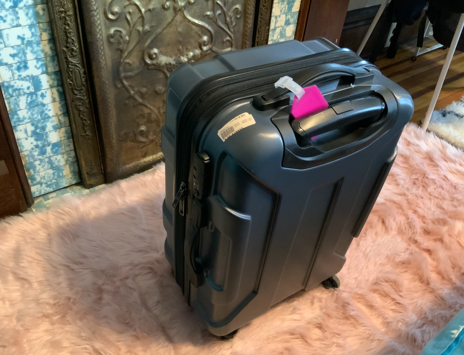 Samsonite Centric Hardside Expandable Luggage with Spinner Wheels, Blue Slate, Checked-Medium 24-Inch customer photo 2