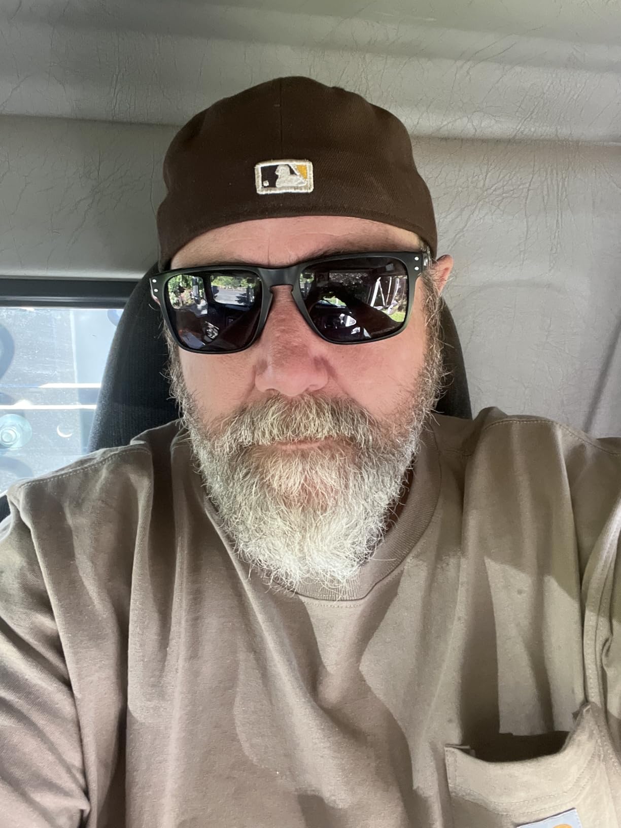 Oakley Mens OO9417 Holbrook XL Square Sunglasses customer photo 2