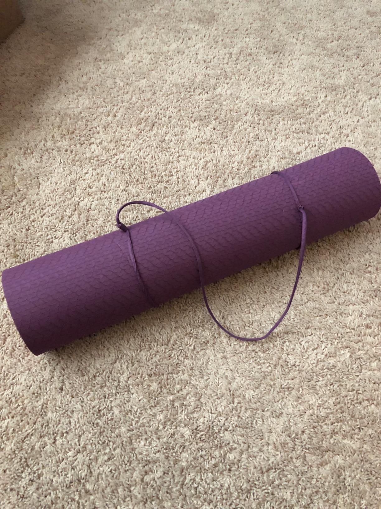 IUGA Yoga Mat Thick Non Slip Anti-tear Pilates Mat Eco Friendly Hot Yoga Mats for Workout & Exercise customer photo 2