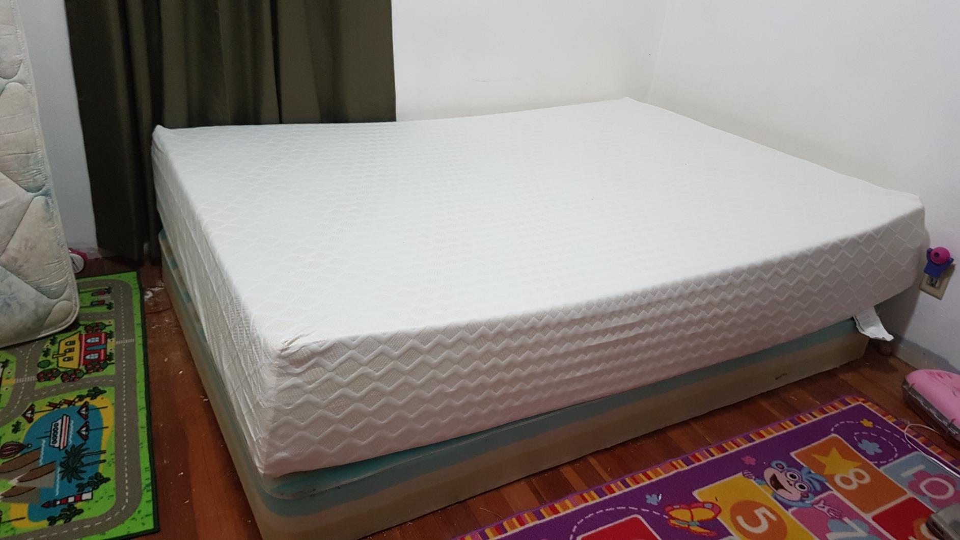 Signature Design by Ashley Queen Size Chime 10 Inch Medium Firm Memory Foam Mattress with Green Tea & Charcoal Gel for Pressure Relief, Fiberglass Free, Mattress In A Box customer photo 1