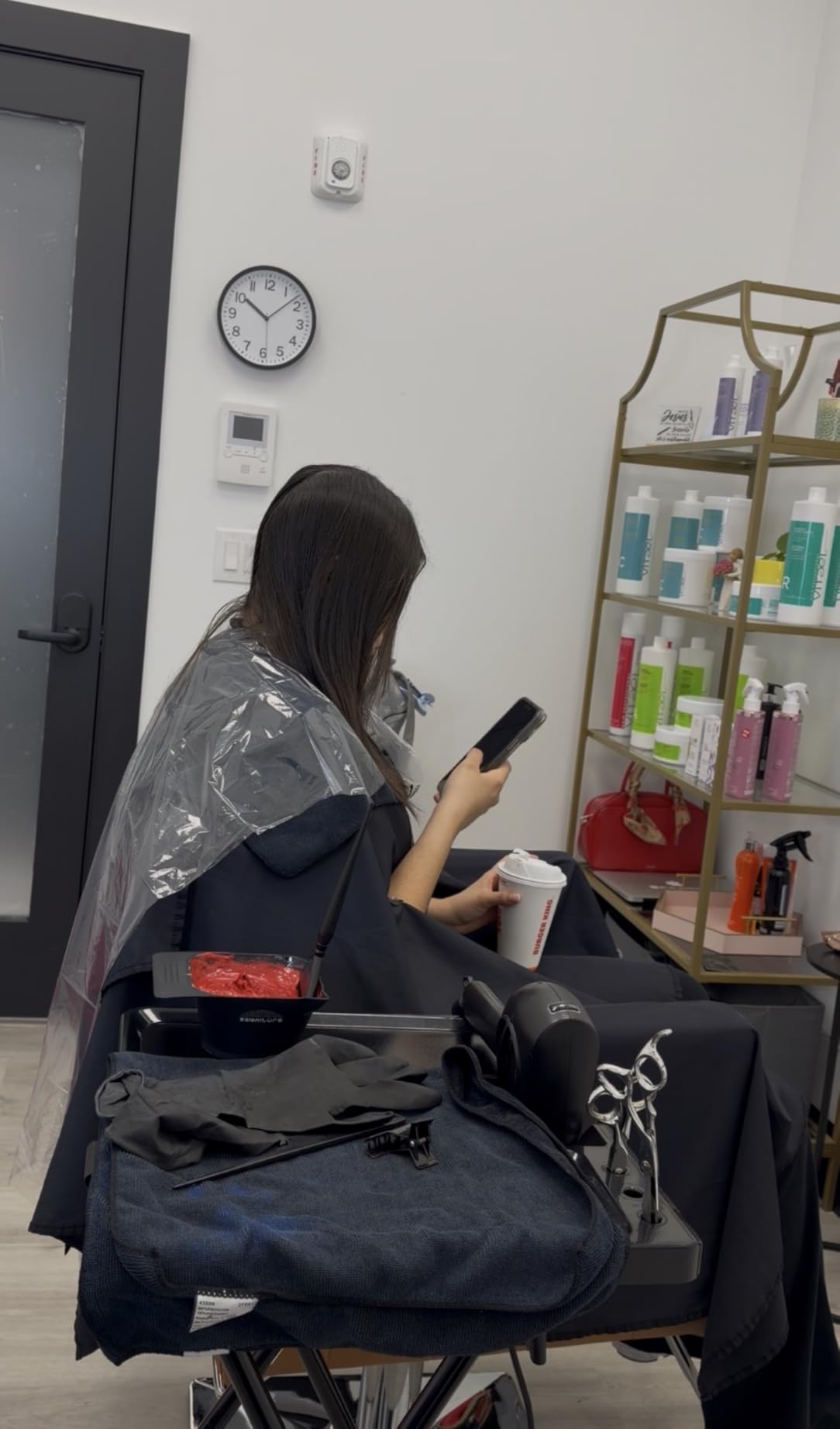 FRAMAR Backwards Bib Disposable Hair Cutting Capes Salon, Protects Clients, Disposable Salon Capes & Chair, Hair Dye Cape, Barber Cape - 50 bibs customer photo 2