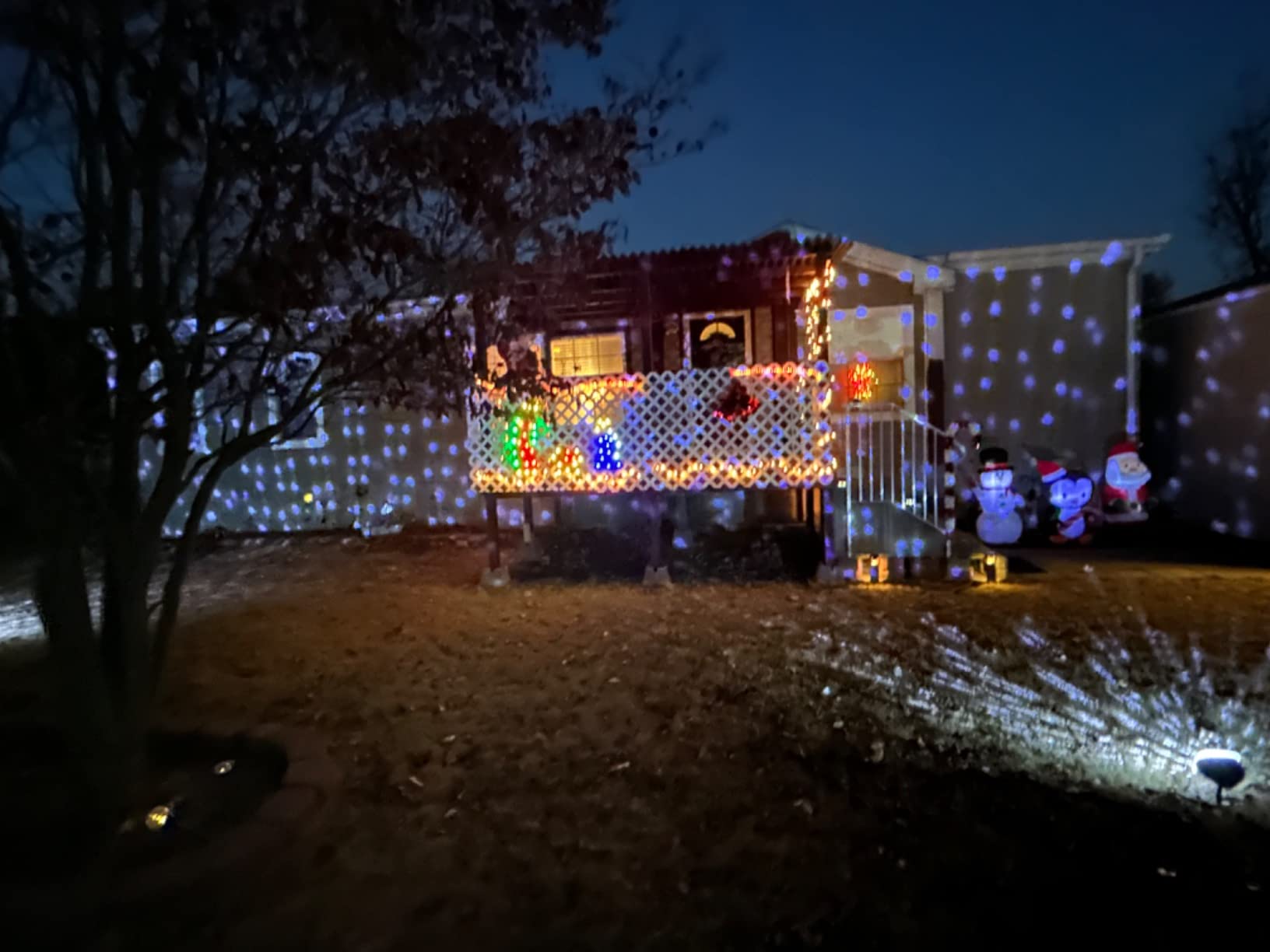Christmas Snowfall Projector Lights Outdoor,Snow Falling Projector Lamp Dynamic Snow Effect Christmas Dot Decorations Lighting for Xmas House.Garden Yard, Party,Club, Landscape customer photo 2