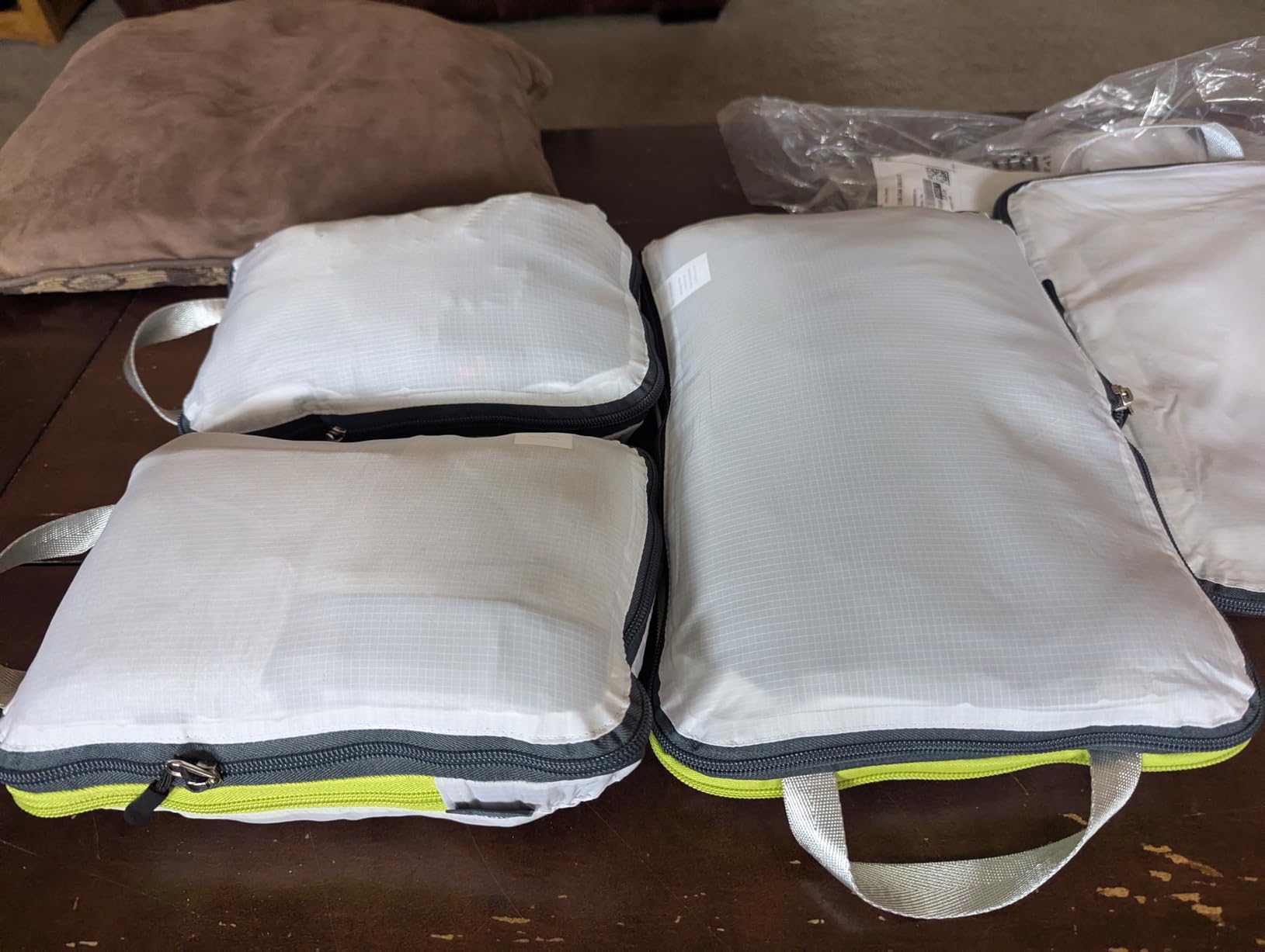 TRIPPED Travel Gear Compression Packing Cubes for Travel, 6-Piece Lightweight Packing Cubes Set for Carry-On Luggage & Backpacks (Getaways) customer photo 1