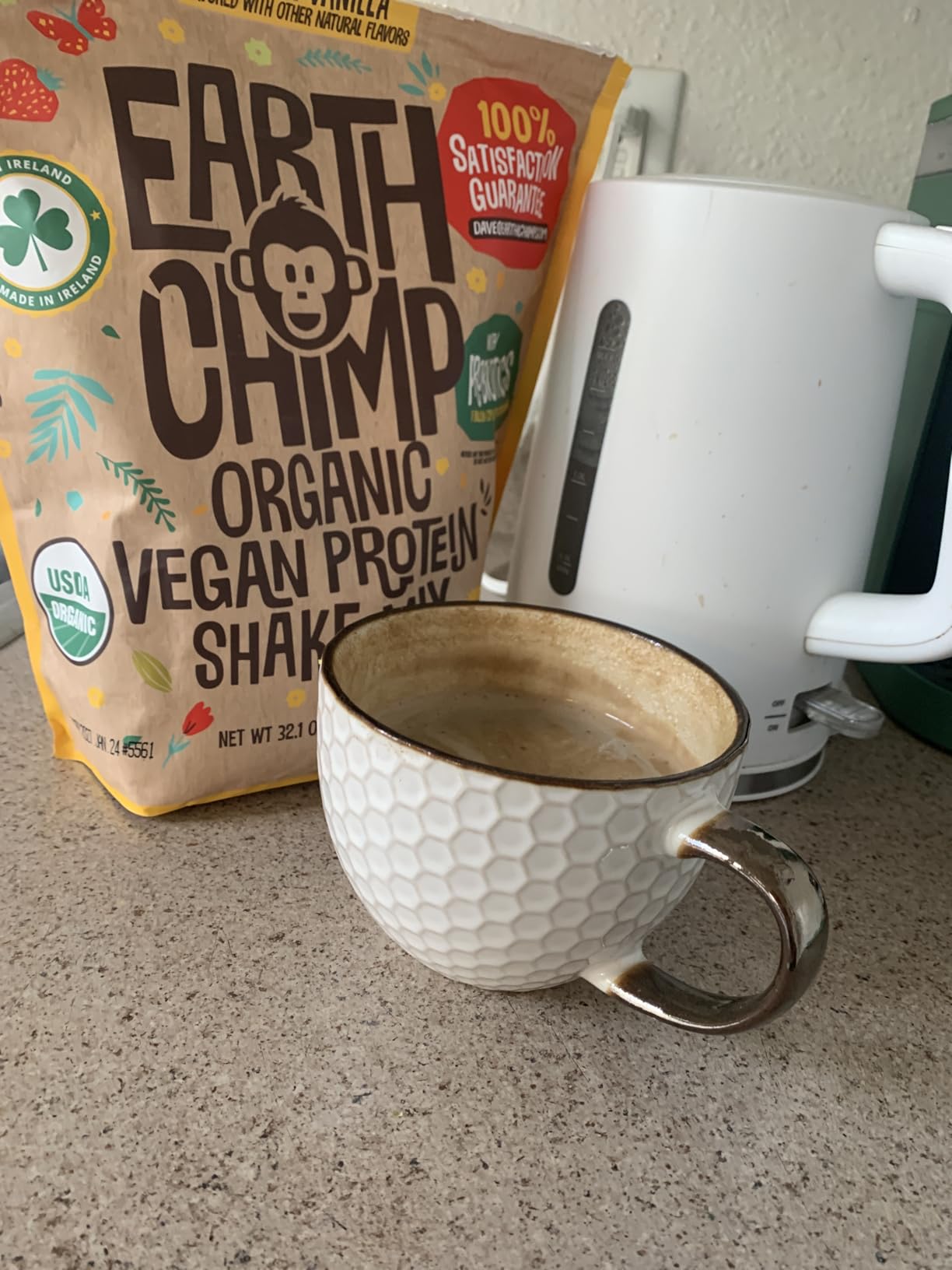 EarthChimp Organic Vegan Protein Powder with Probiotics, Vanilla, 26 Servings, 32 Oz customer photo 2